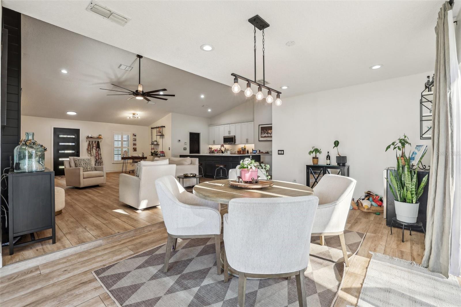 2294 LAKEVIEW AVE, CLERMONT, FL, 34711