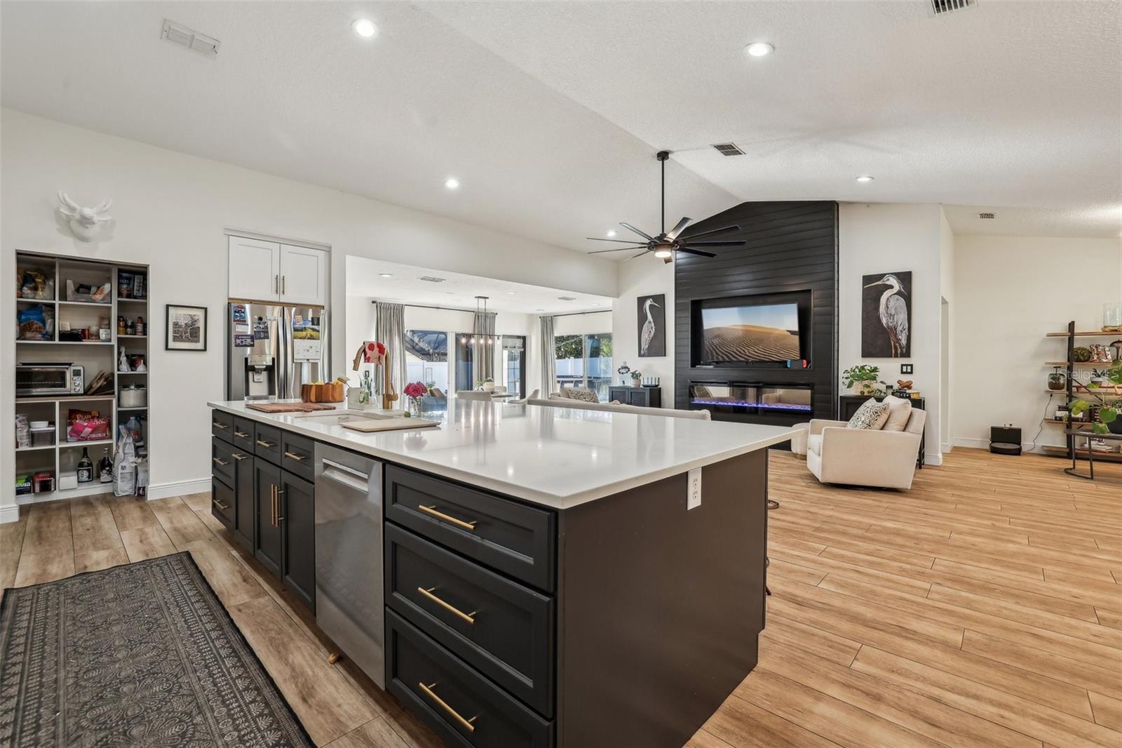 2294 LAKEVIEW AVE, CLERMONT, FL, 34711