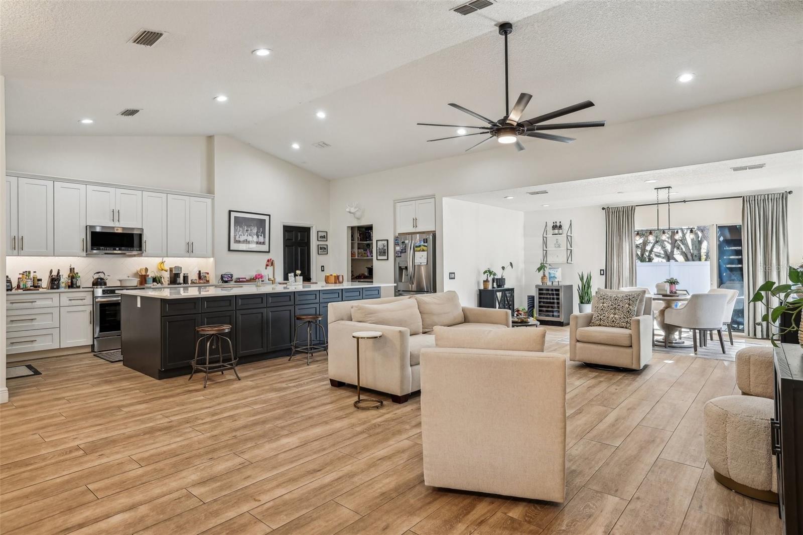 2294 LAKEVIEW AVE, CLERMONT, FL, 34711
