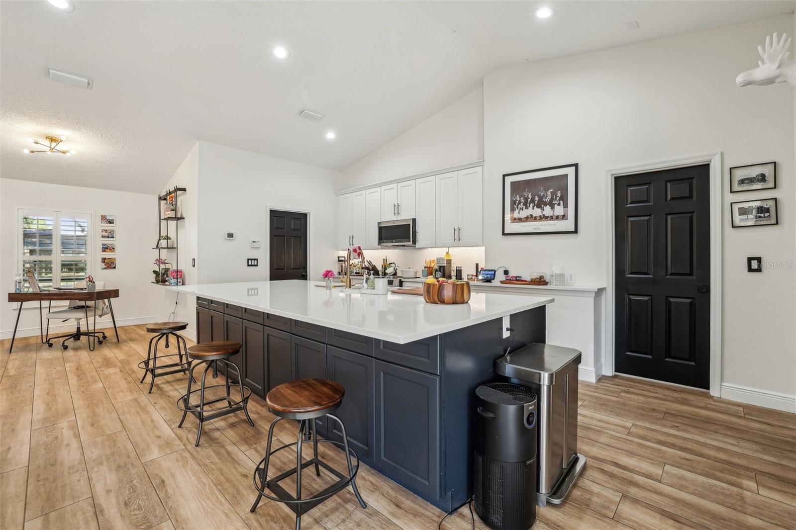 2294 LAKEVIEW AVE, CLERMONT, FL, 34711