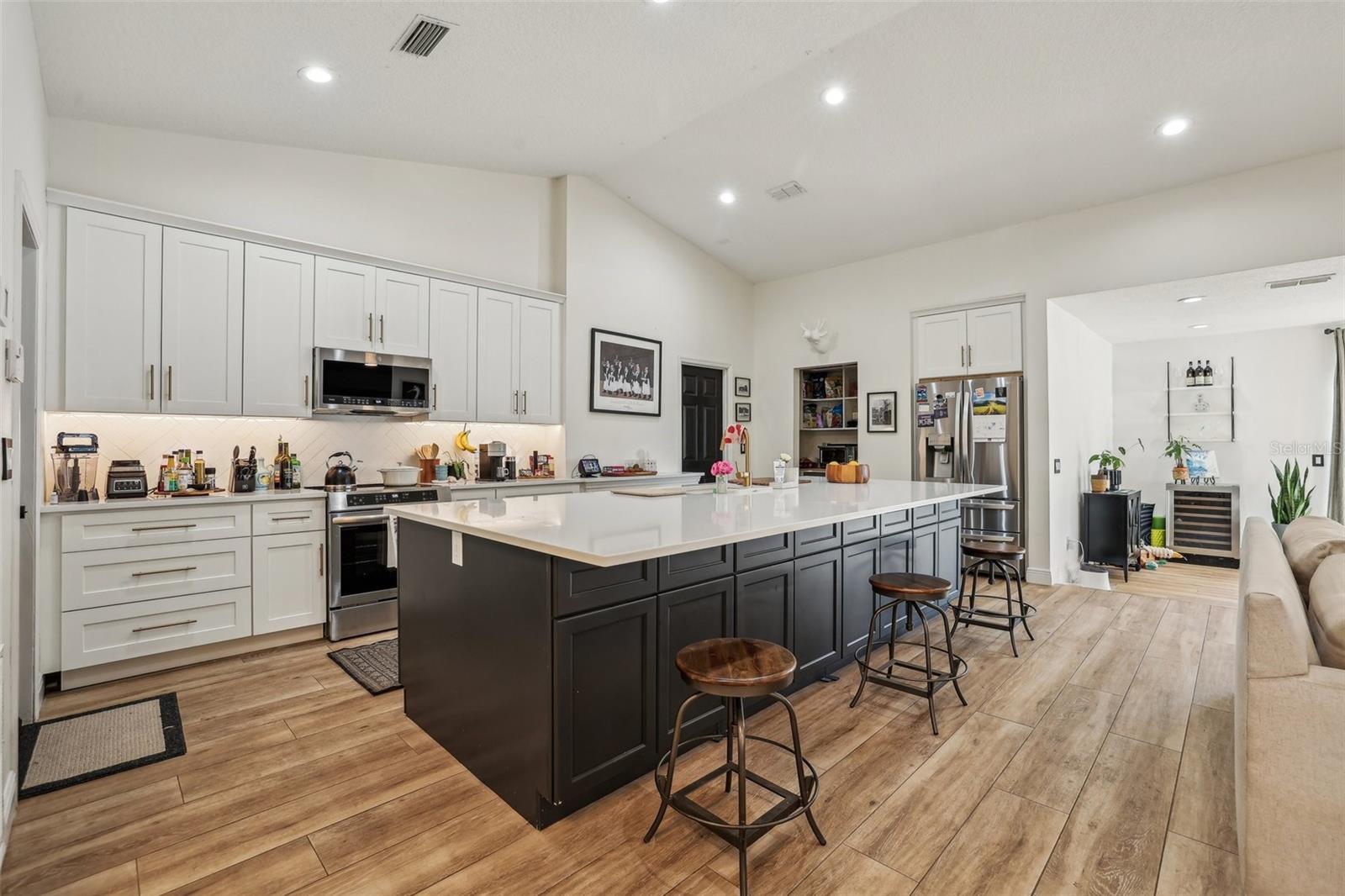 2294 LAKEVIEW AVE, CLERMONT, FL, 34711