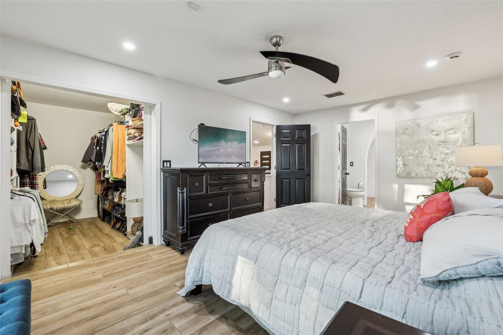 2294 LAKEVIEW AVE, CLERMONT, FL, 34711