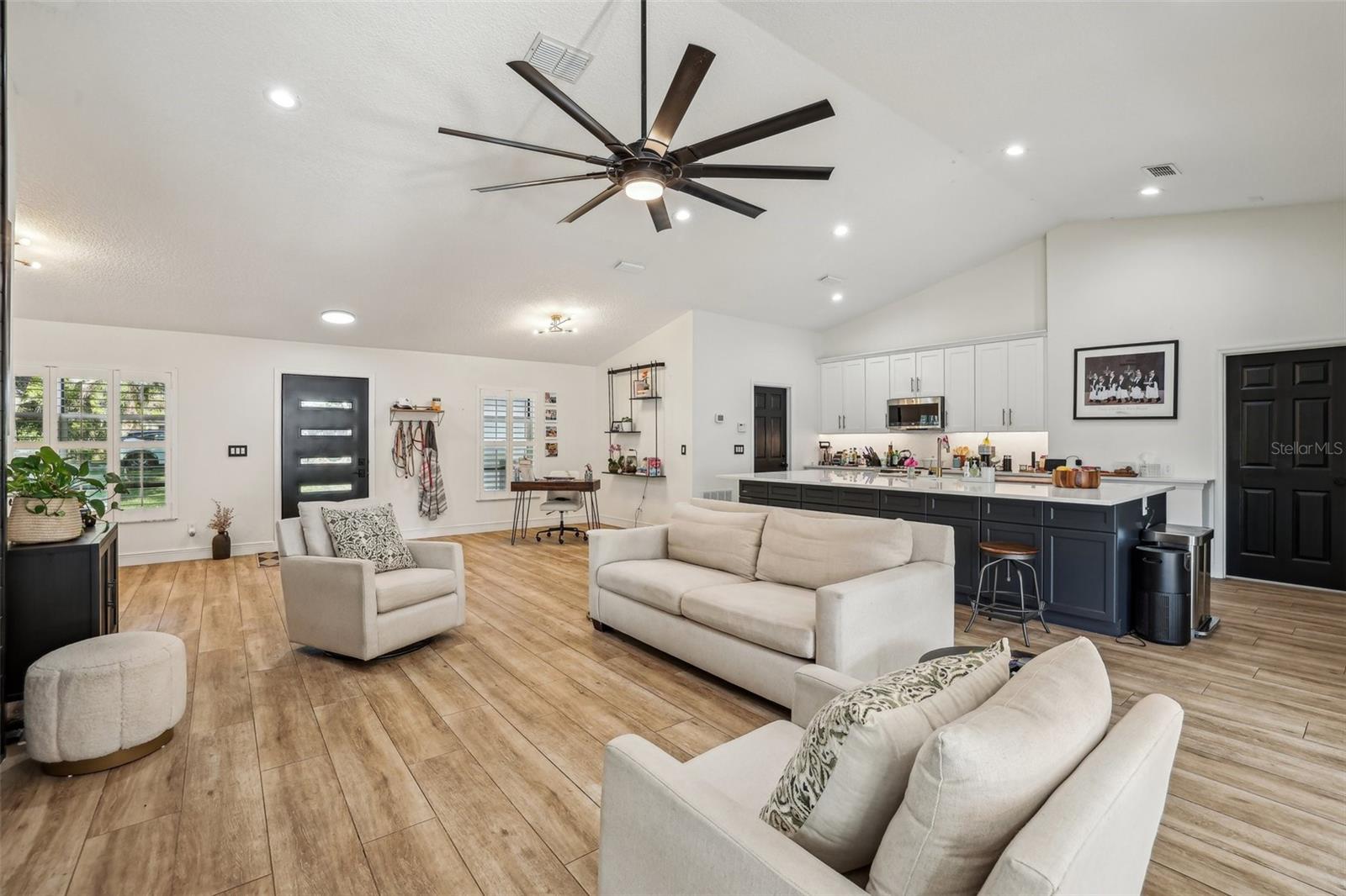 2294 LAKEVIEW AVE, CLERMONT, FL, 34711