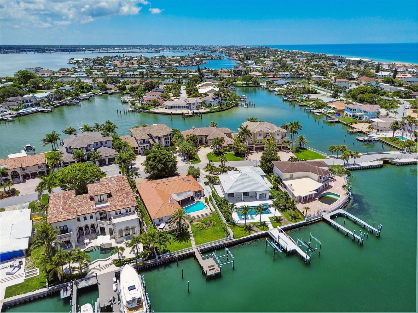 205 HARRISON AVE, BELLEAIR BEACH, FL, 33786