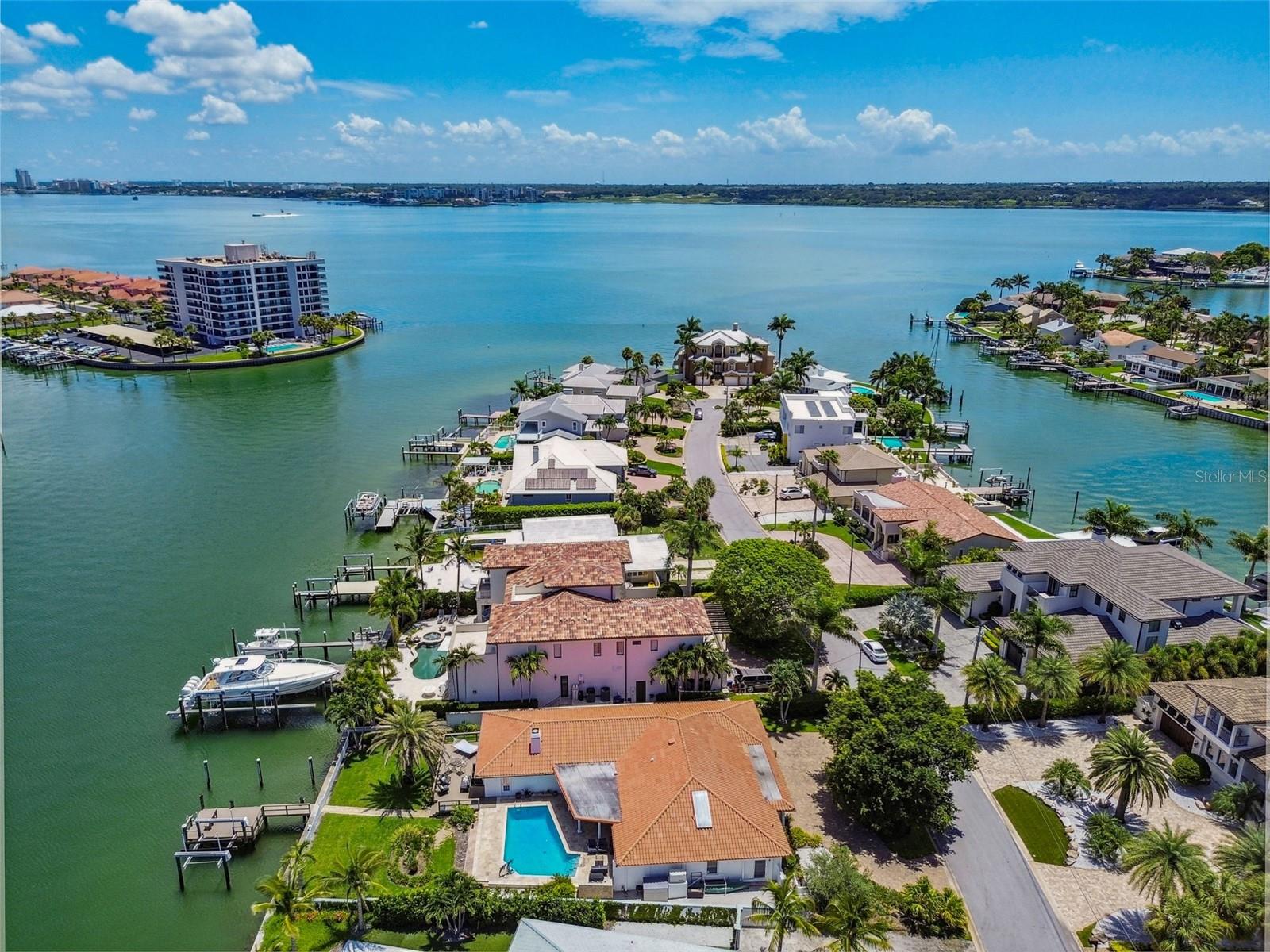 205 HARRISON AVE, BELLEAIR BEACH, FL, 33786