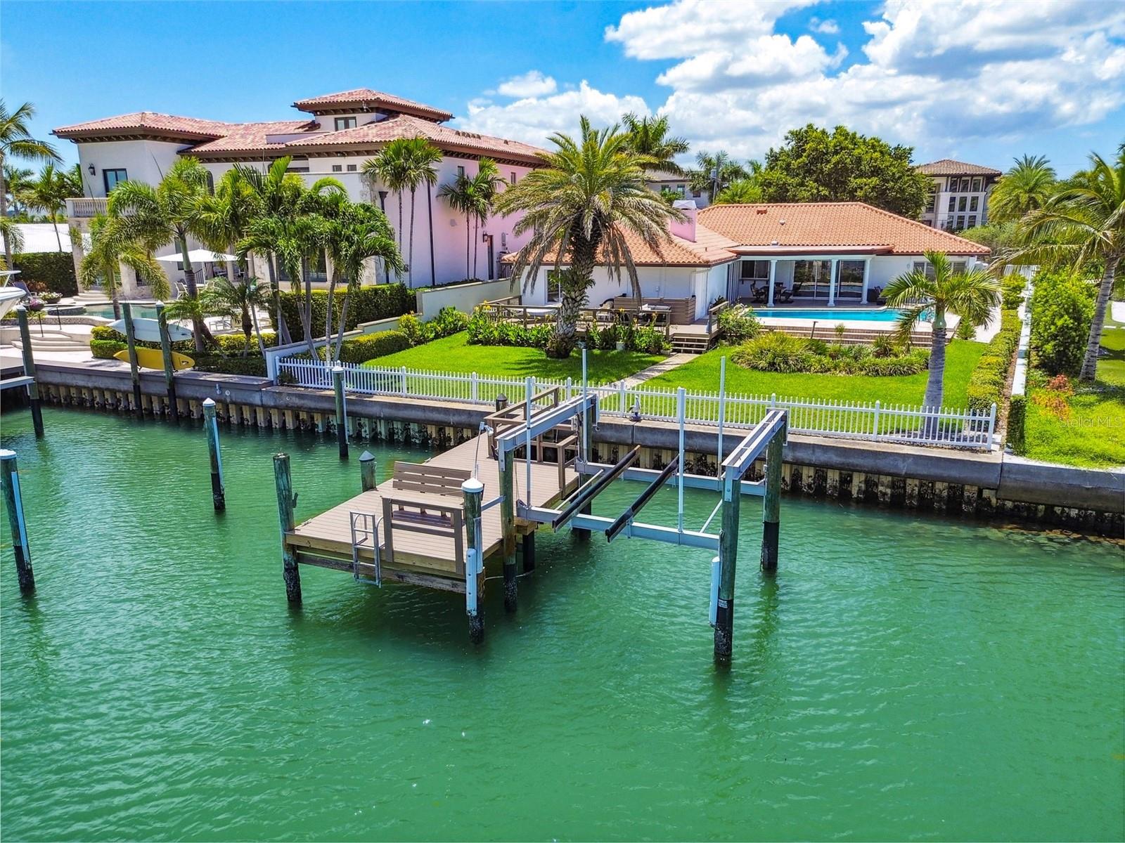 205 HARRISON AVE, BELLEAIR BEACH, FL, 33786