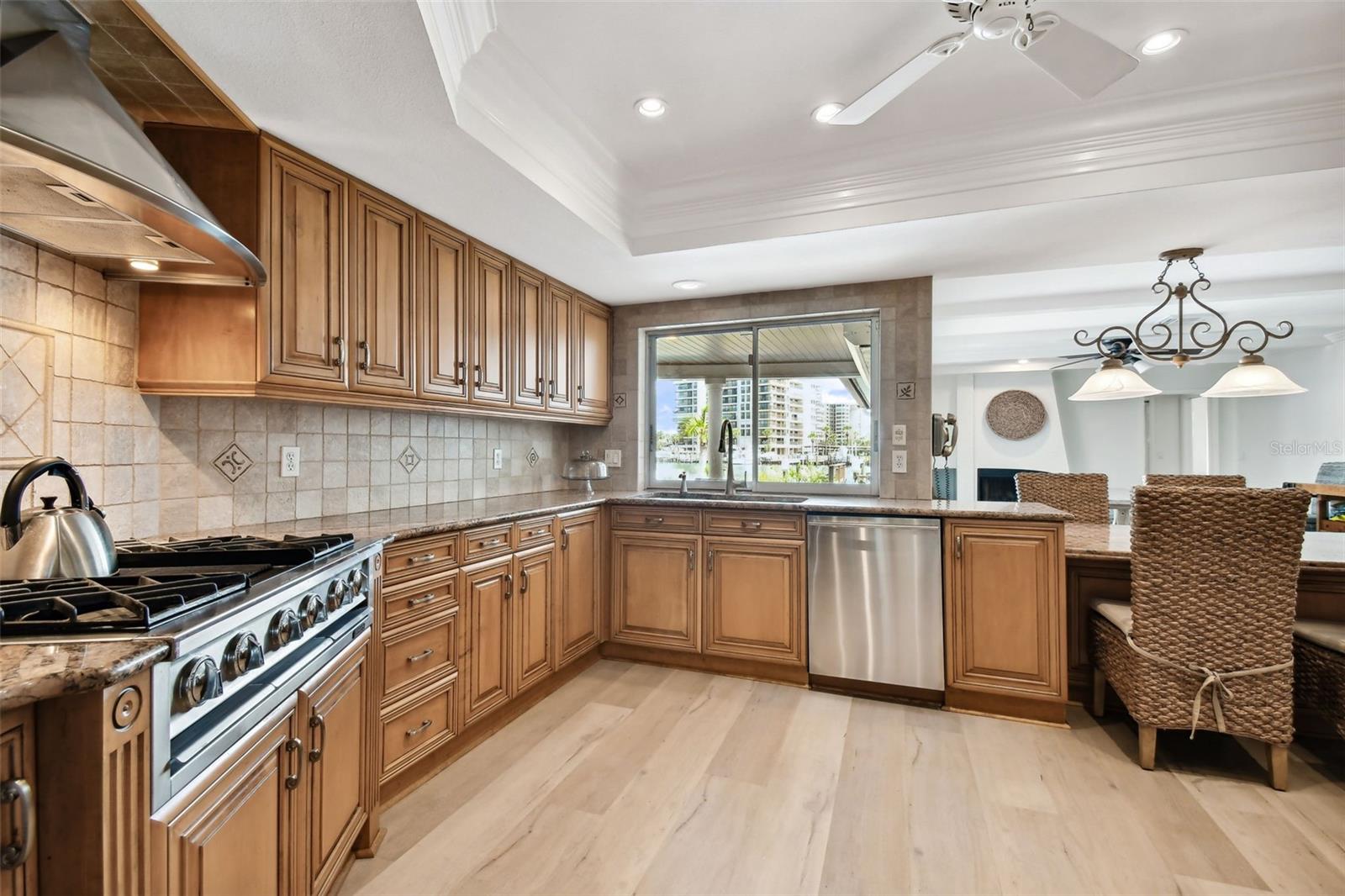 205 HARRISON AVE, BELLEAIR BEACH, FL, 33786