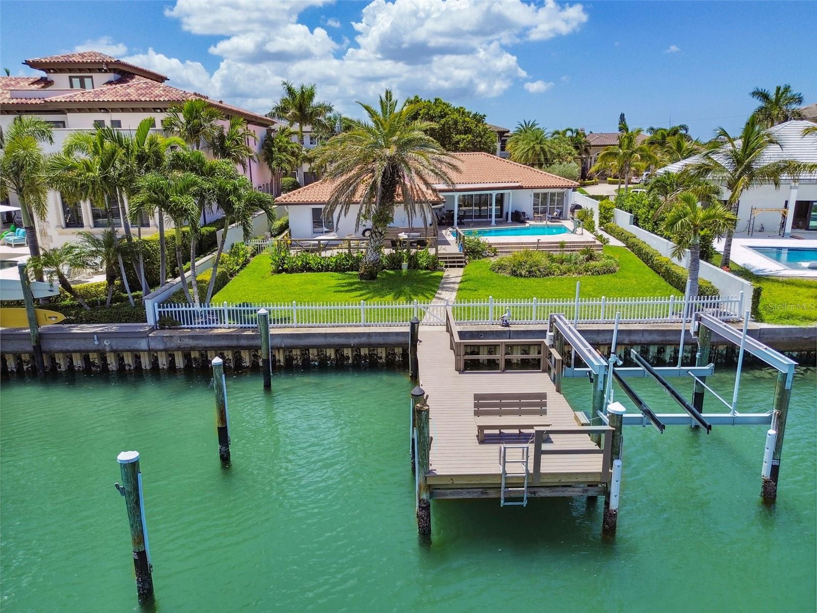 205 HARRISON AVE, BELLEAIR BEACH, FL, 33786