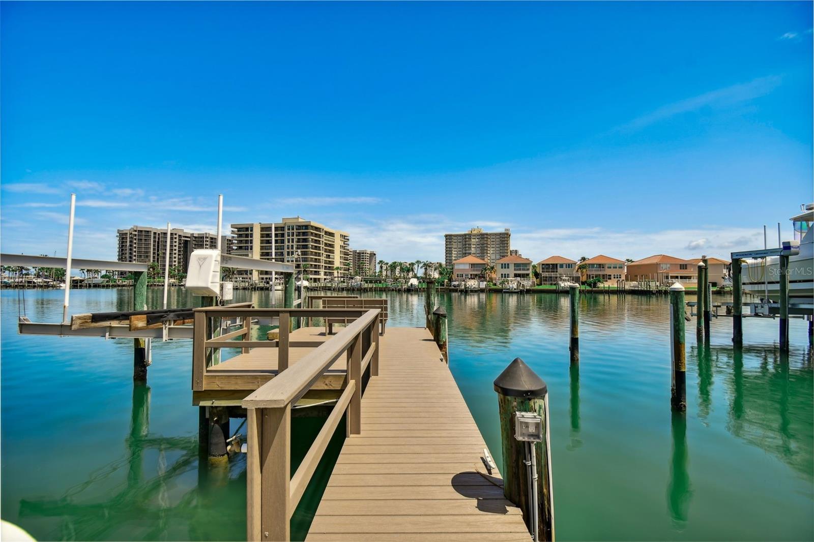 205 HARRISON AVE, BELLEAIR BEACH, FL, 33786