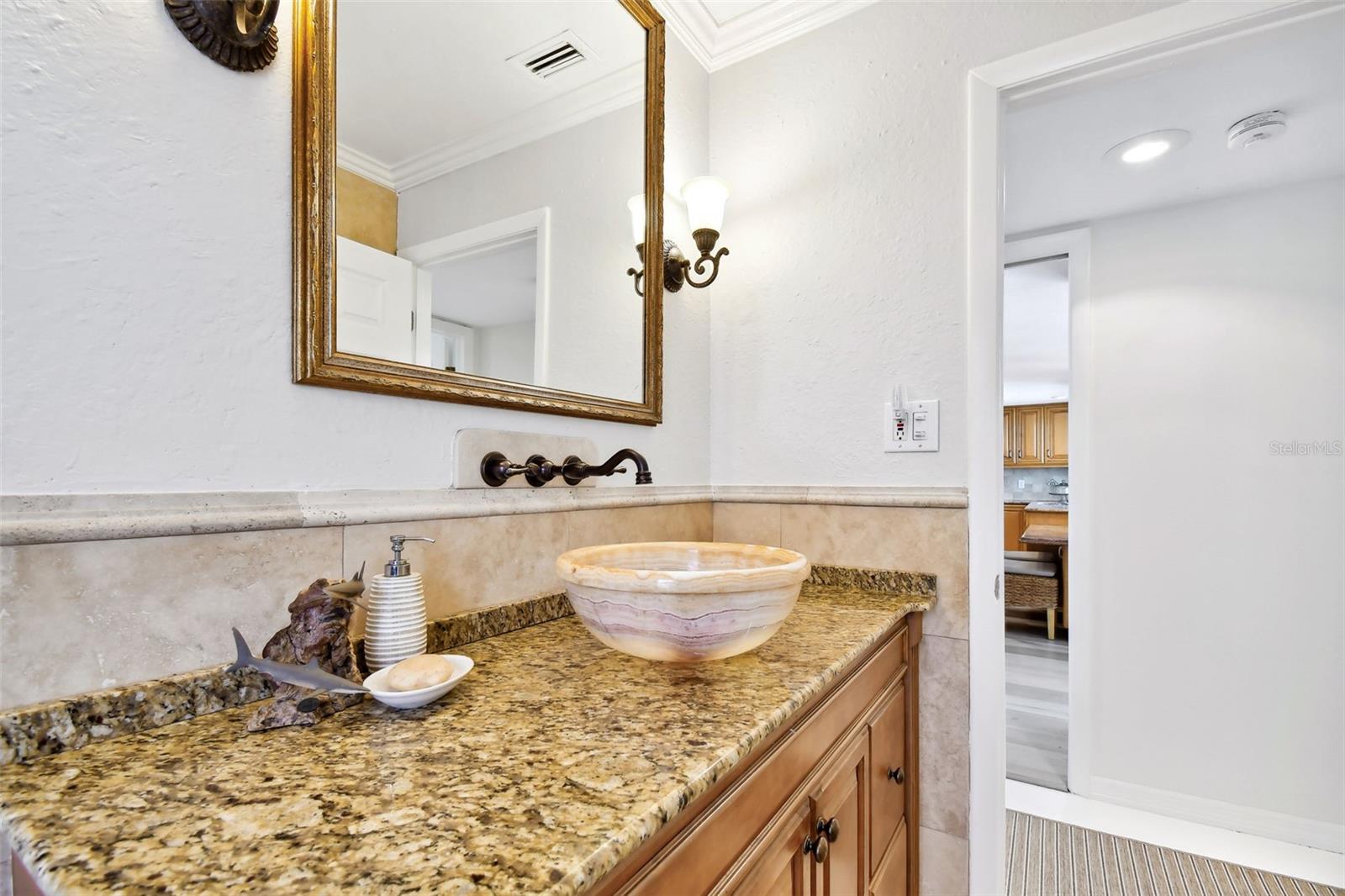 205 HARRISON AVE, BELLEAIR BEACH, FL, 33786