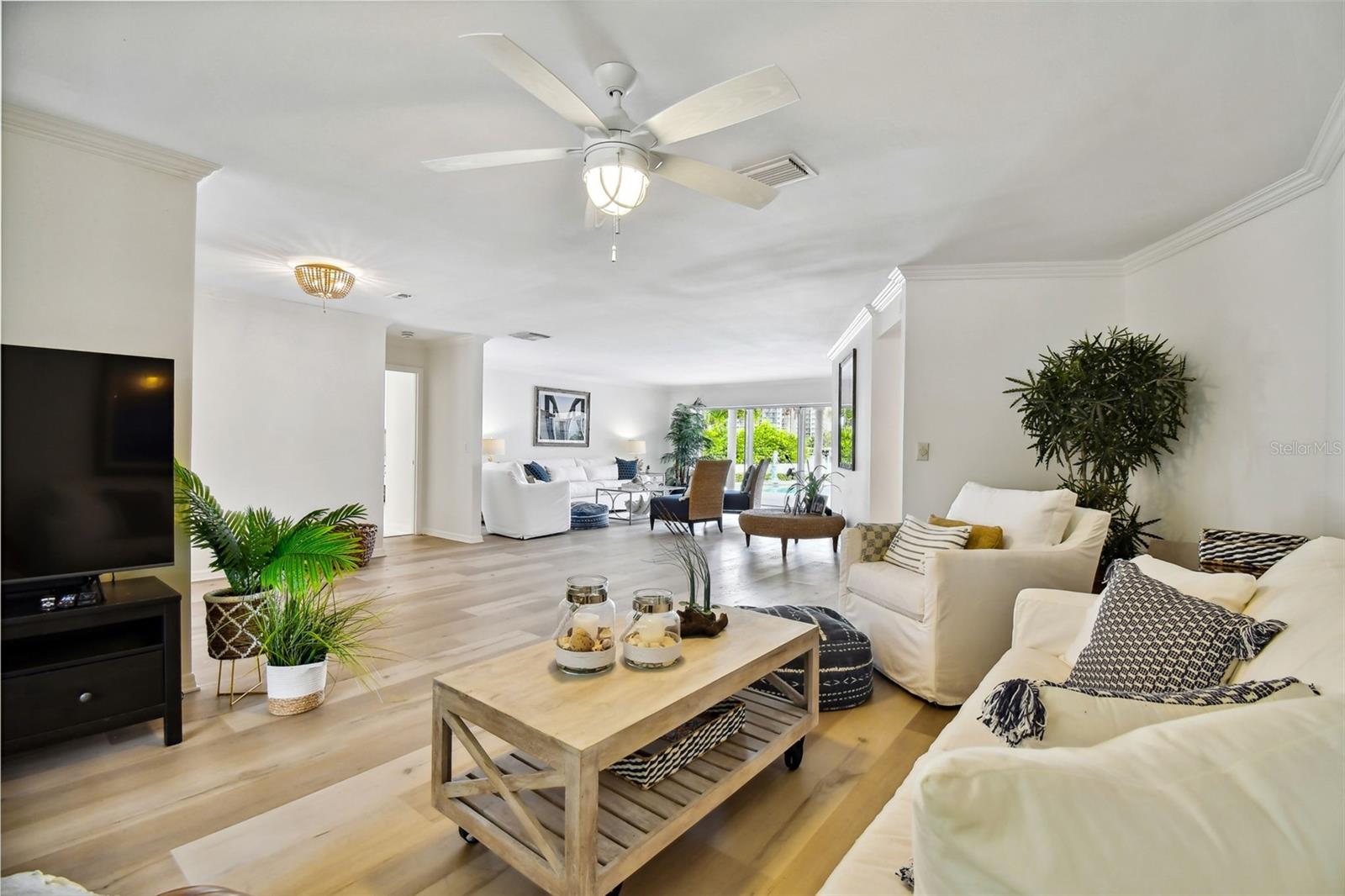 205 HARRISON AVE, BELLEAIR BEACH, FL, 33786