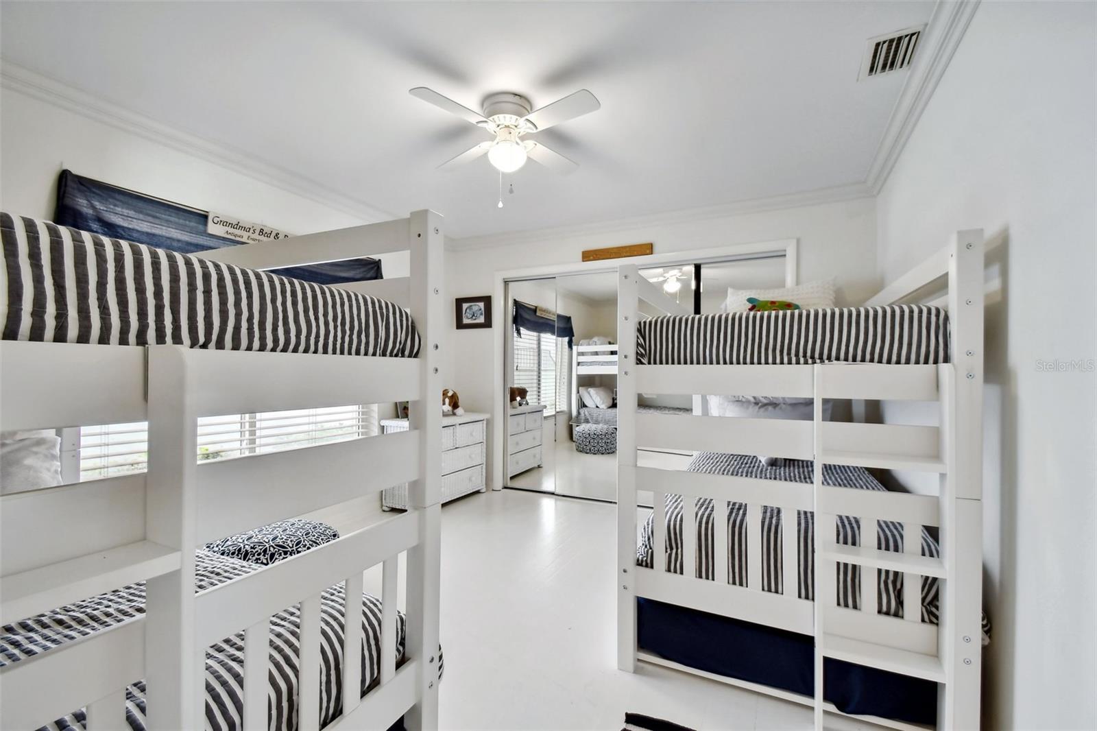 205 HARRISON AVE, BELLEAIR BEACH, FL, 33786