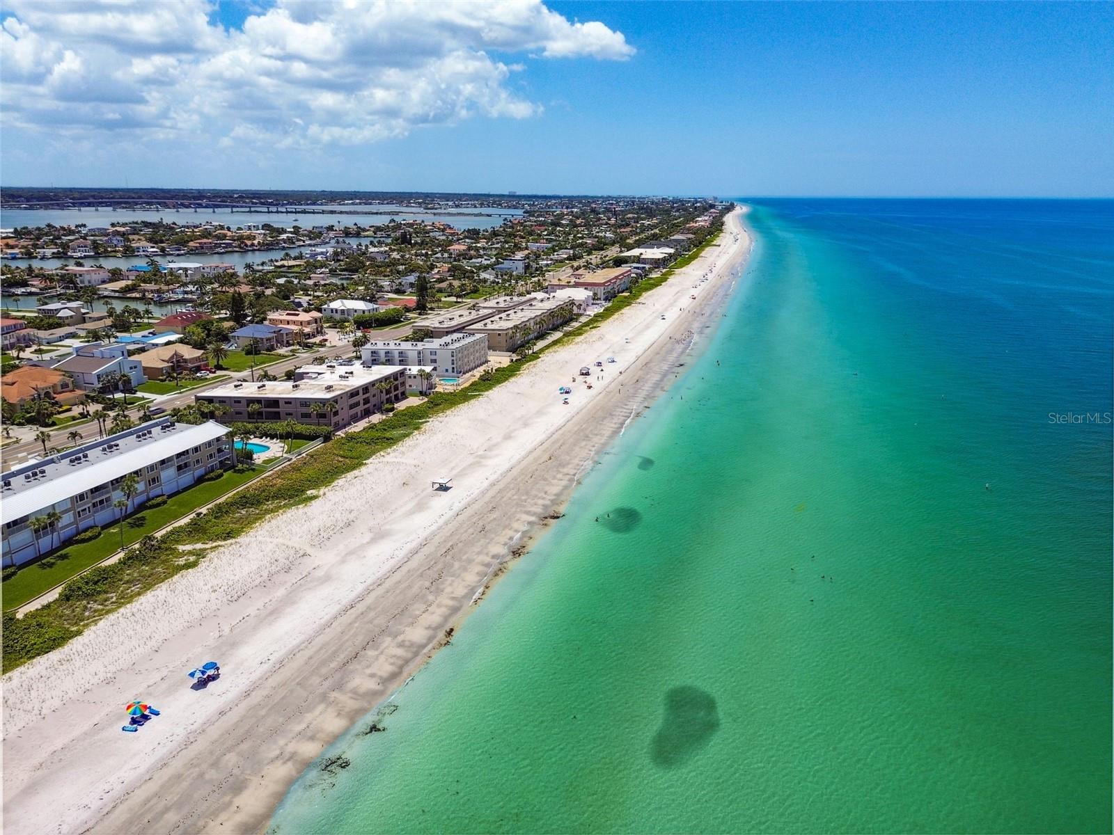 205 HARRISON AVE, BELLEAIR BEACH, FL, 33786