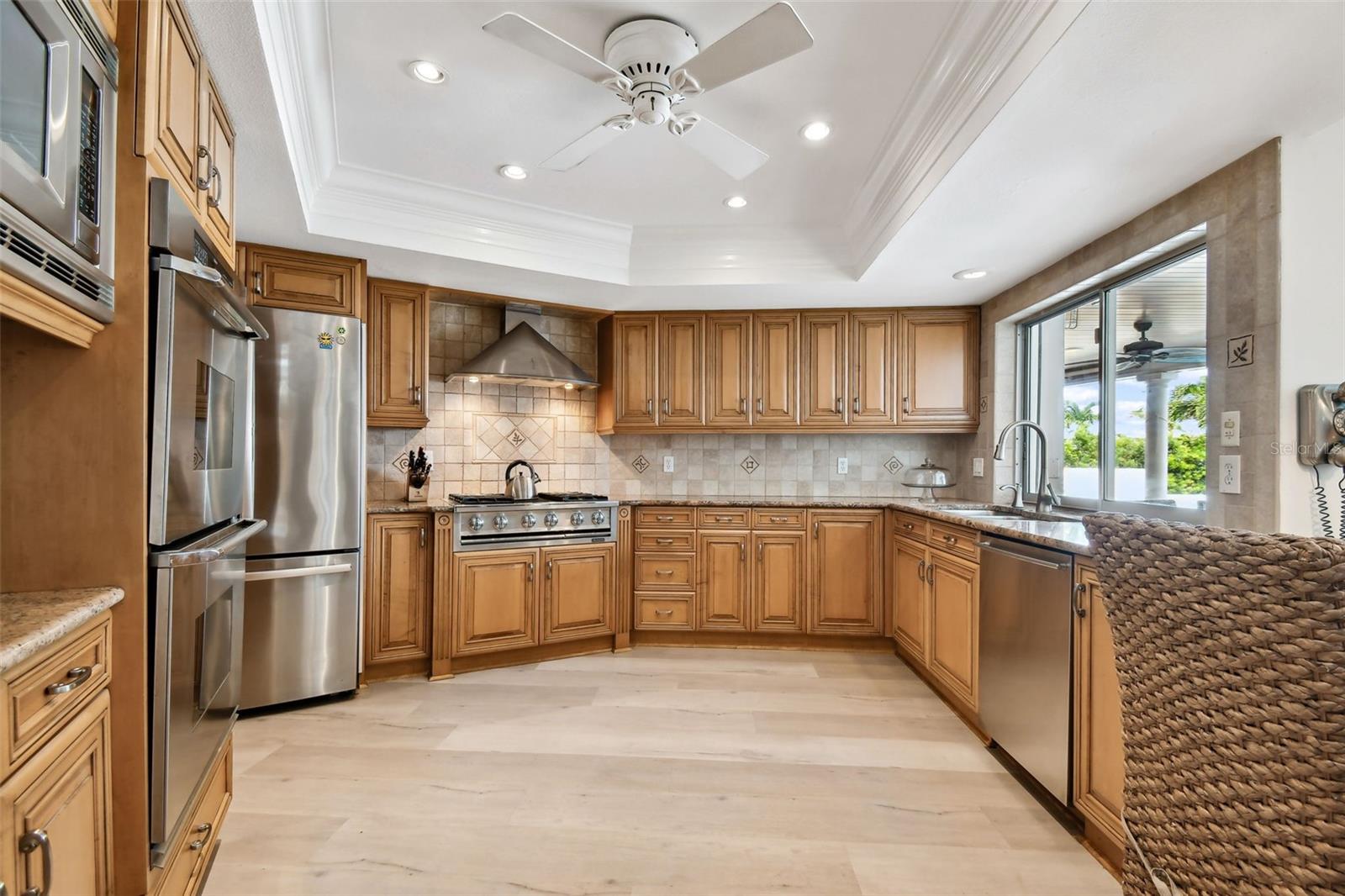 205 HARRISON AVE, BELLEAIR BEACH, FL, 33786