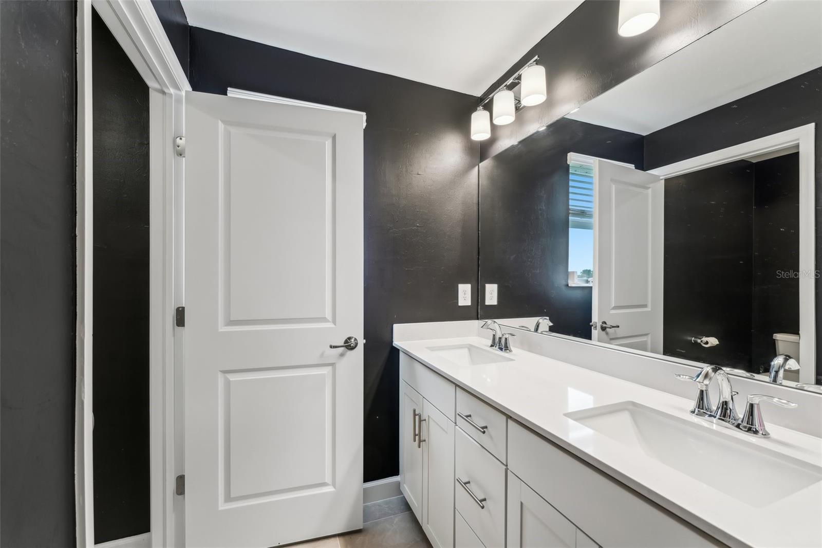 17777 SADDLEBACK LOOP, NORTH FORT MYERS, FL, 33917