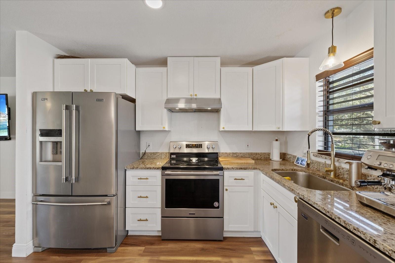 12035 MEADOW LN, SAN ANTONIO, FL, 33576