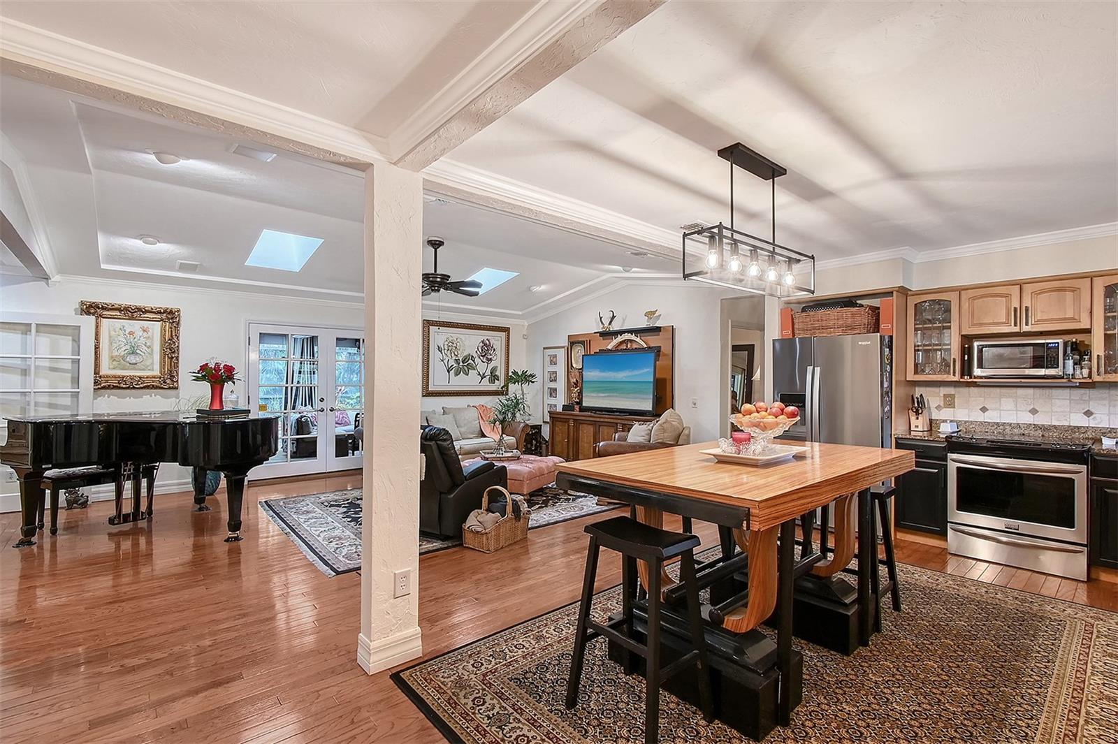 1188 TAHITI PKWY, SARASOTA, FL, 34236