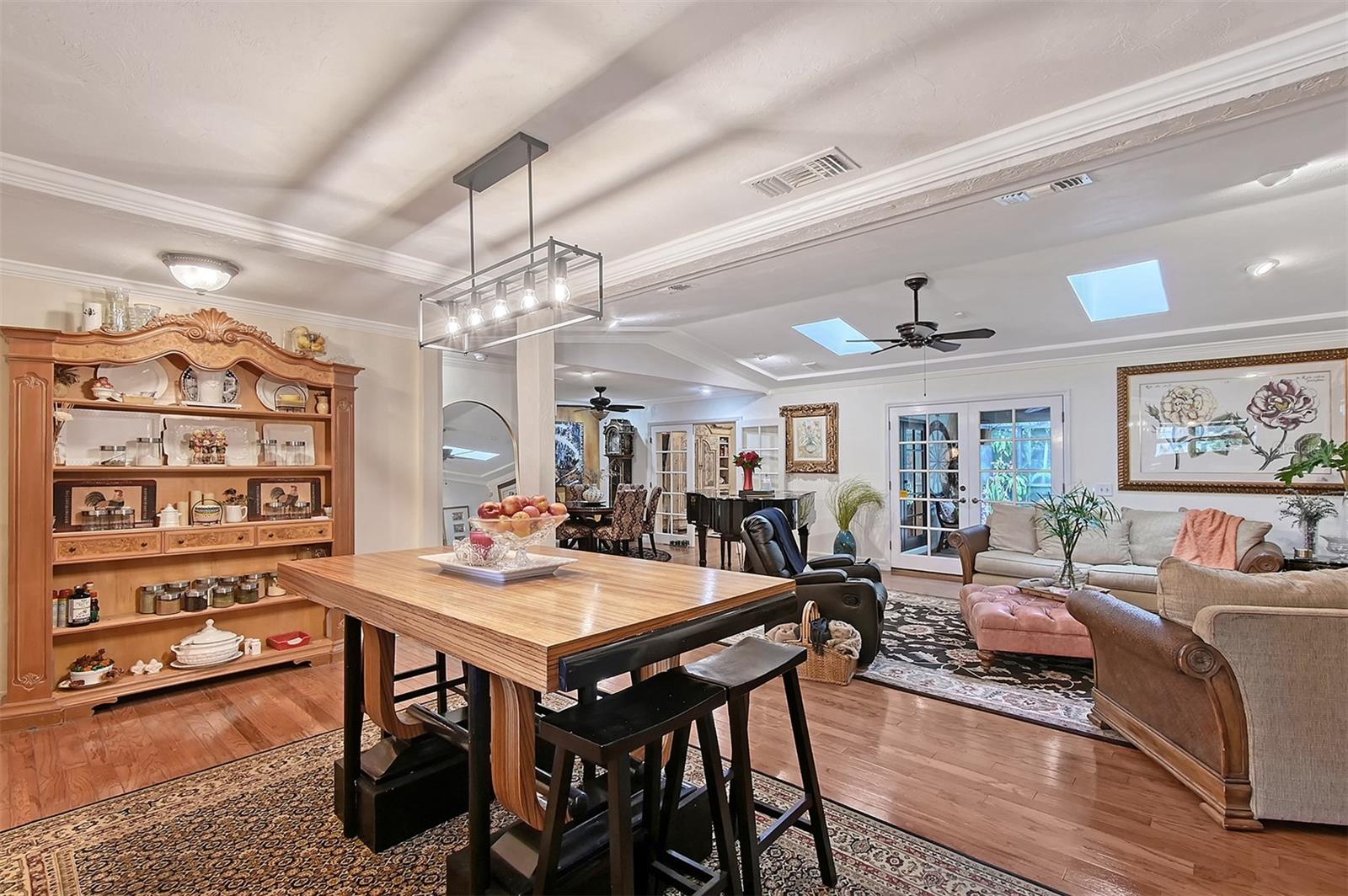 1188 TAHITI PKWY, SARASOTA, FL, 34236
