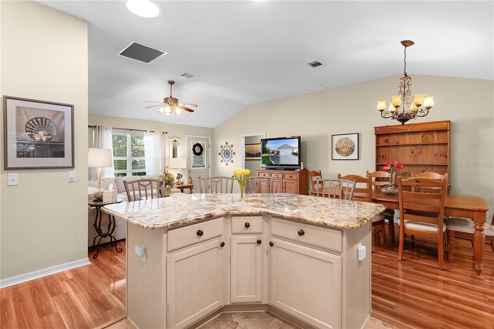 8104 SE 177TH WINTERTHUR LOOP, THE VILLAGES, FL, 32162