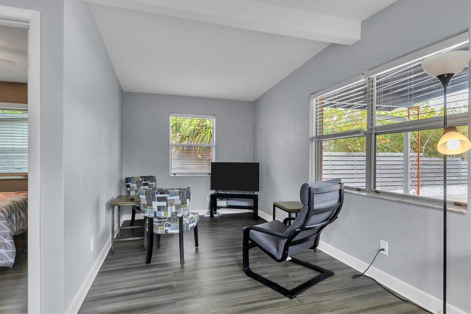 2305 NOVUS ST, SARASOTA, FL, 34237