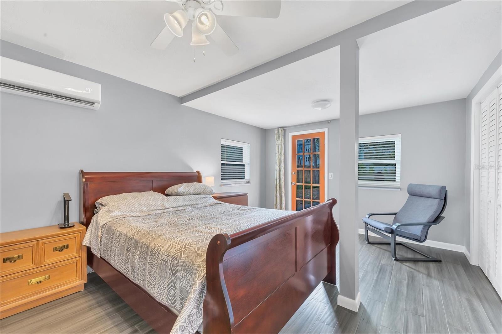 2305 NOVUS ST, SARASOTA, FL, 34237