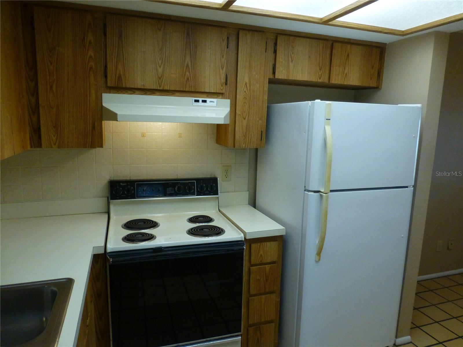 2822 WHITEHALL DR, PALM HARBOR, FL, 34684
