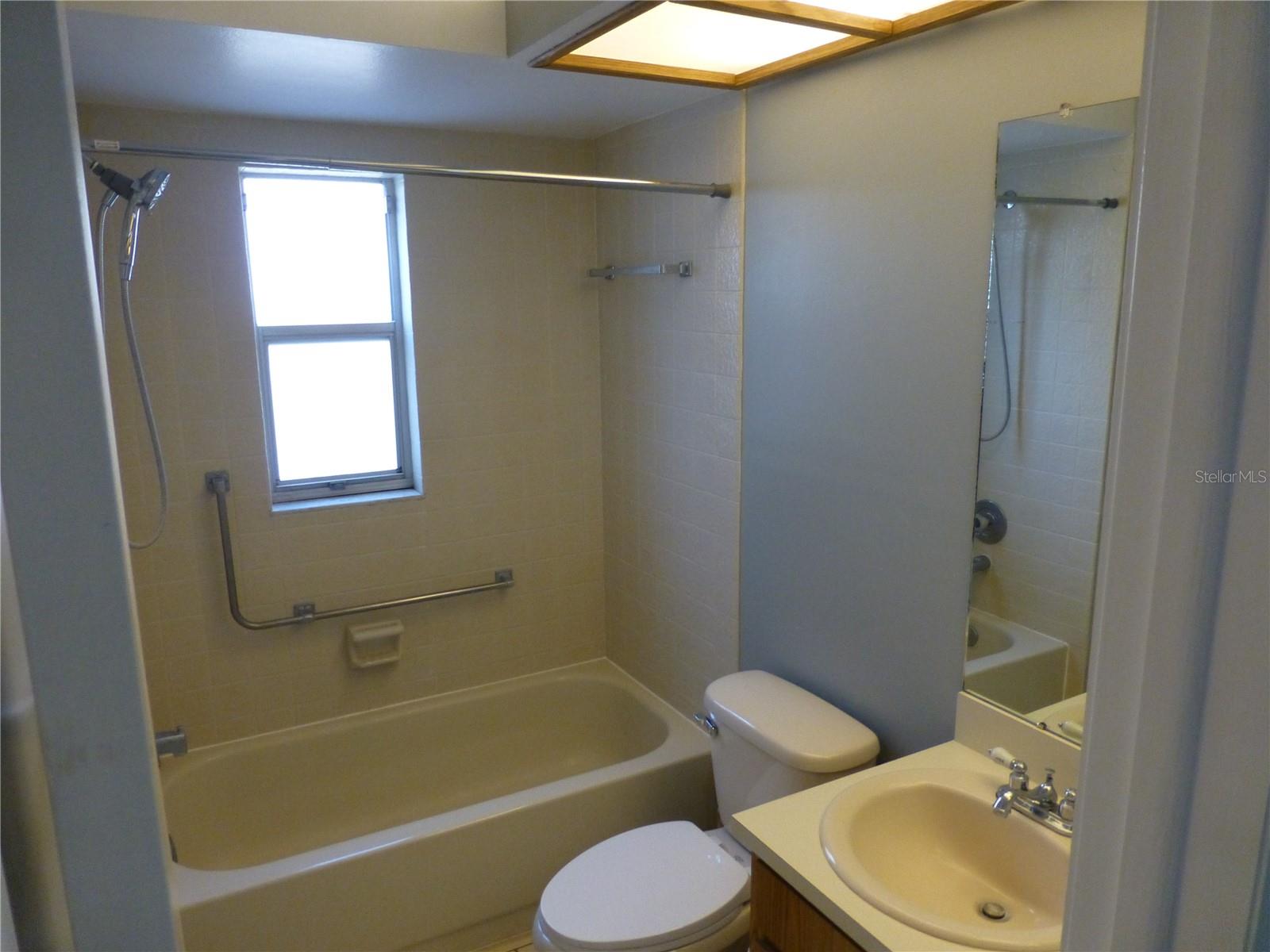 2822 WHITEHALL DR, PALM HARBOR, FL, 34684