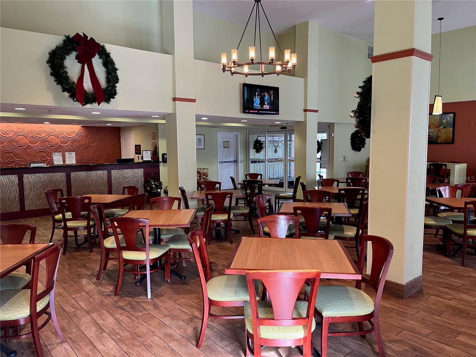 W7872575 Property Photo