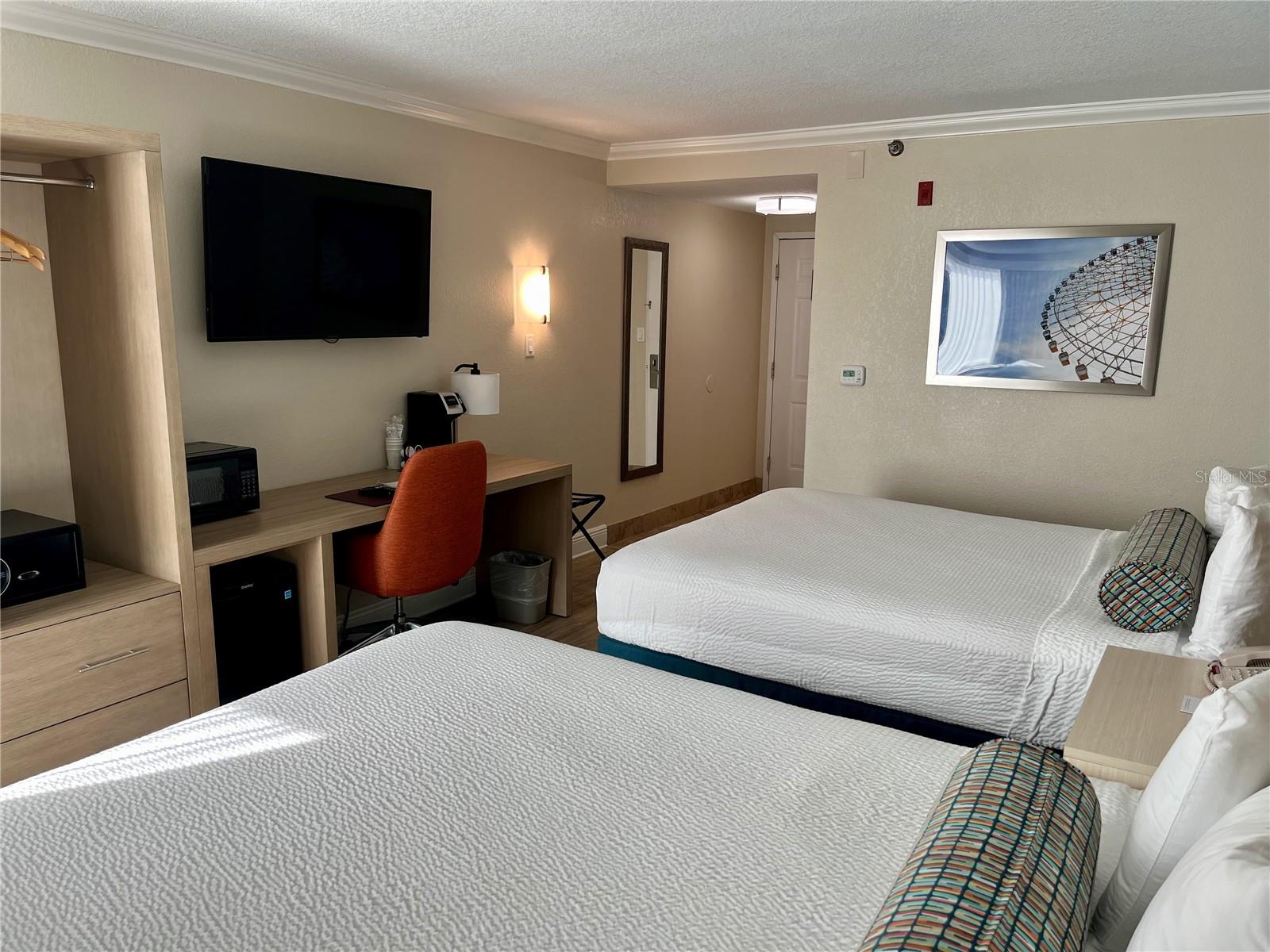 W7872575 Property Photo