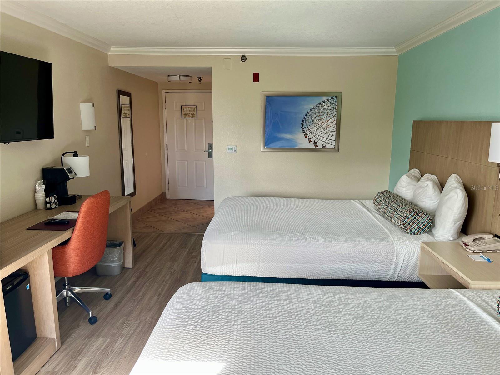 W7872575 Property Photo