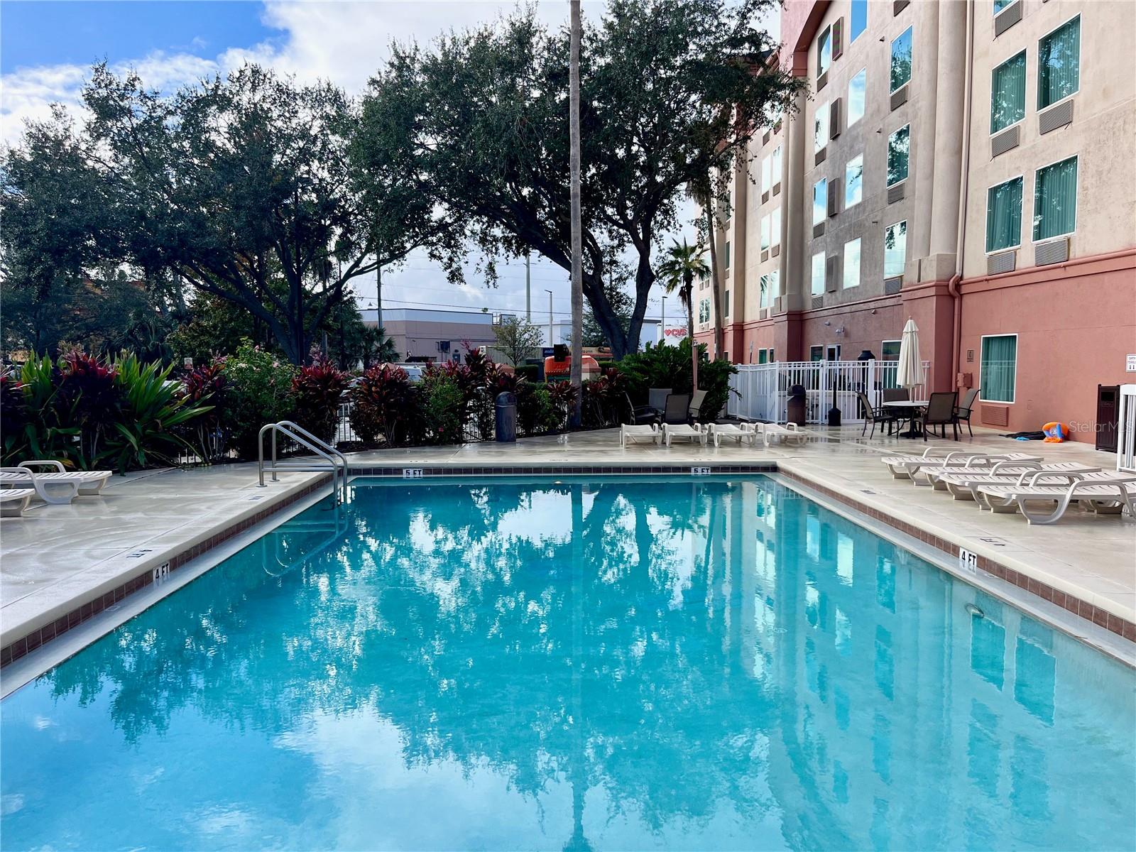 W7872575 Property Photo