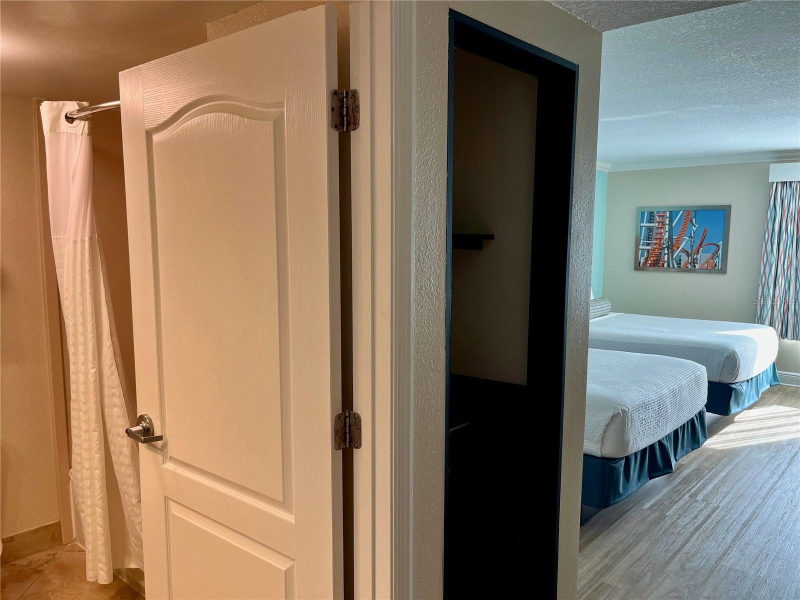 W7872575 Property Photo