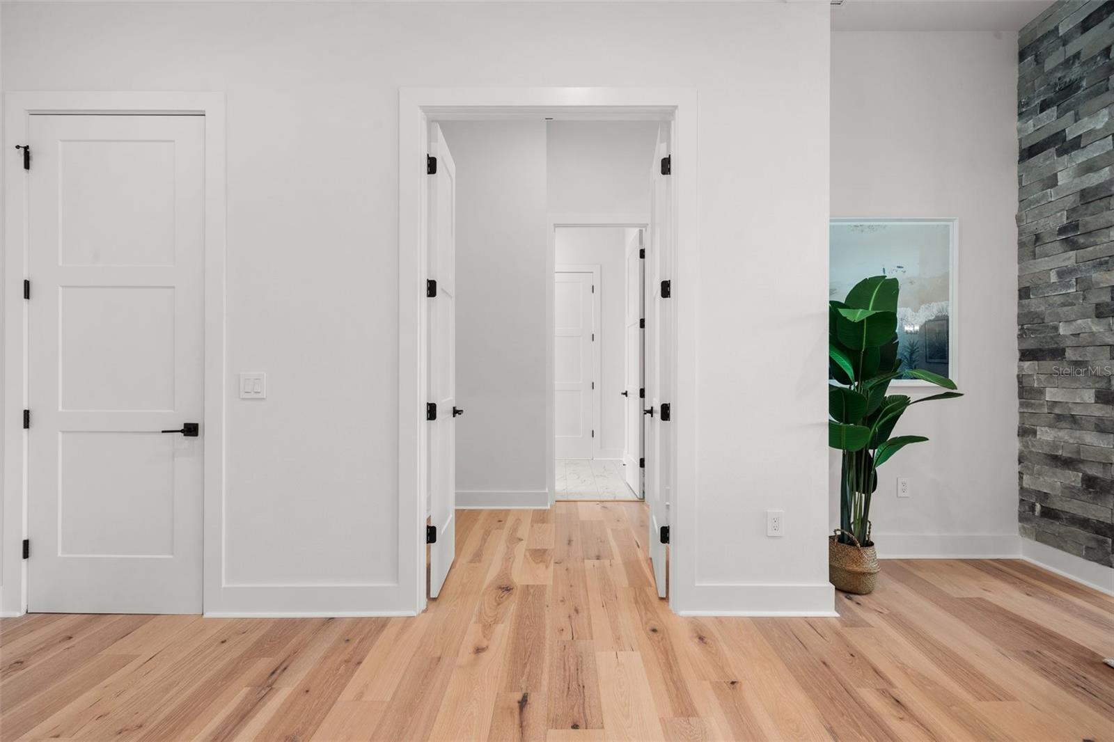 A4640902 Property Photo