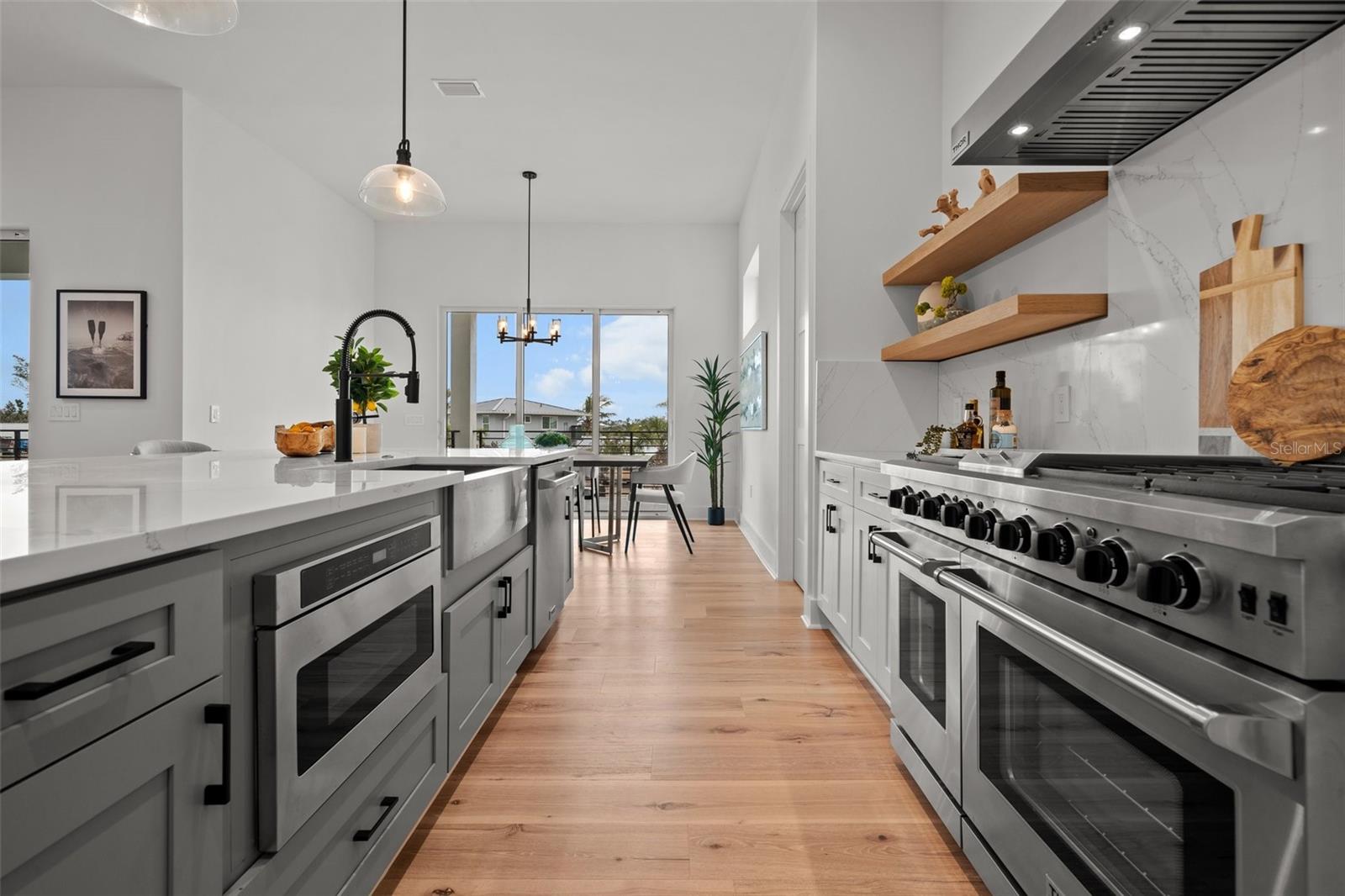 A4640902 Property Photo