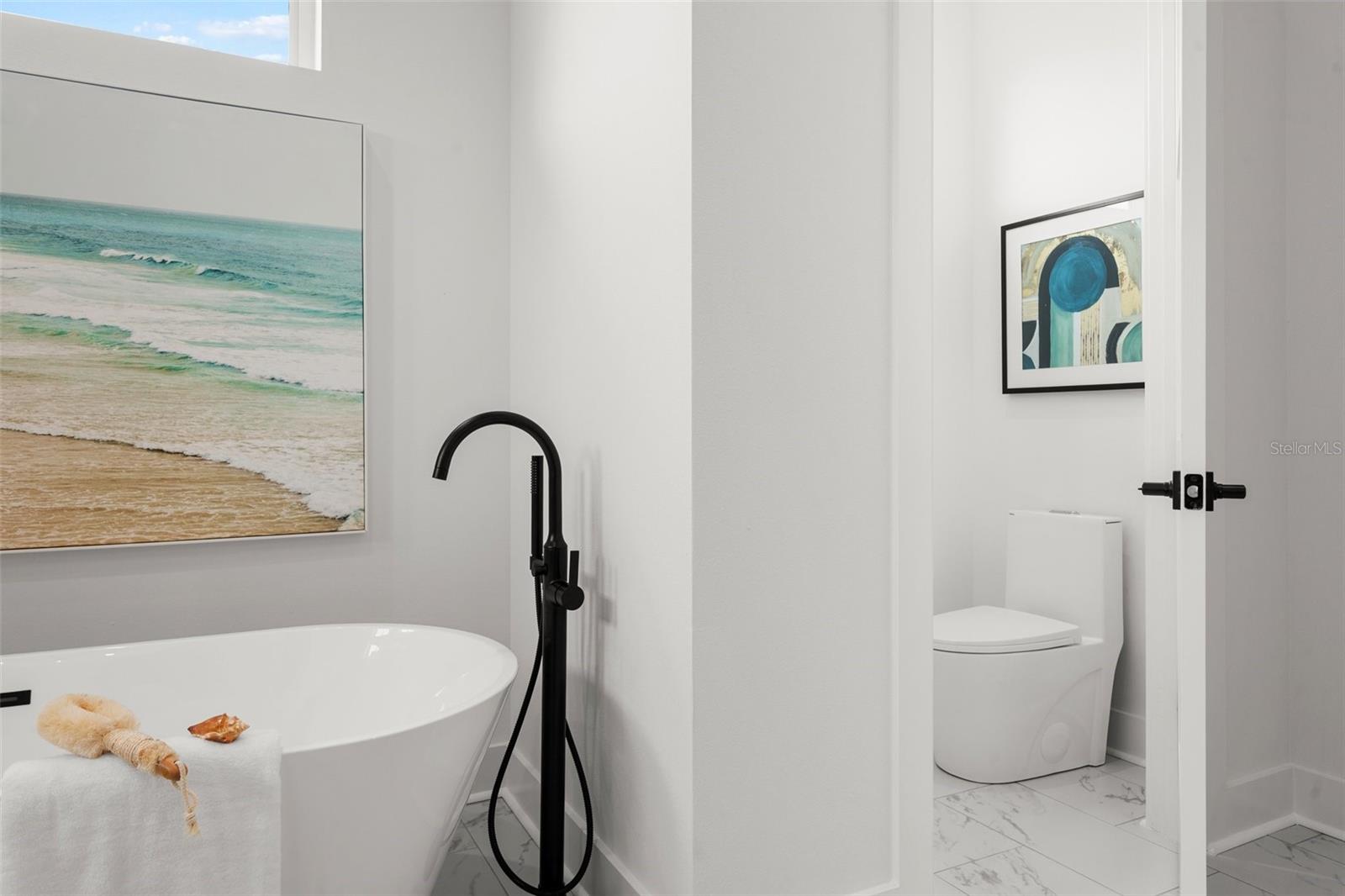 A4640902 Property Photo