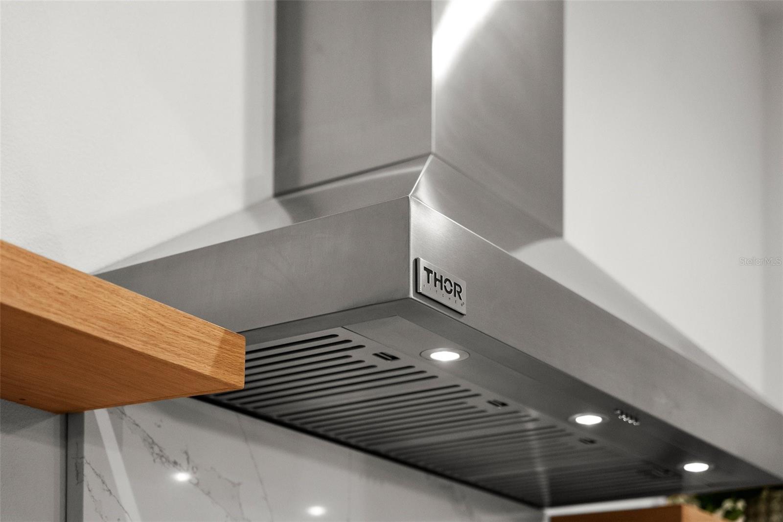 A4640902 Property Photo