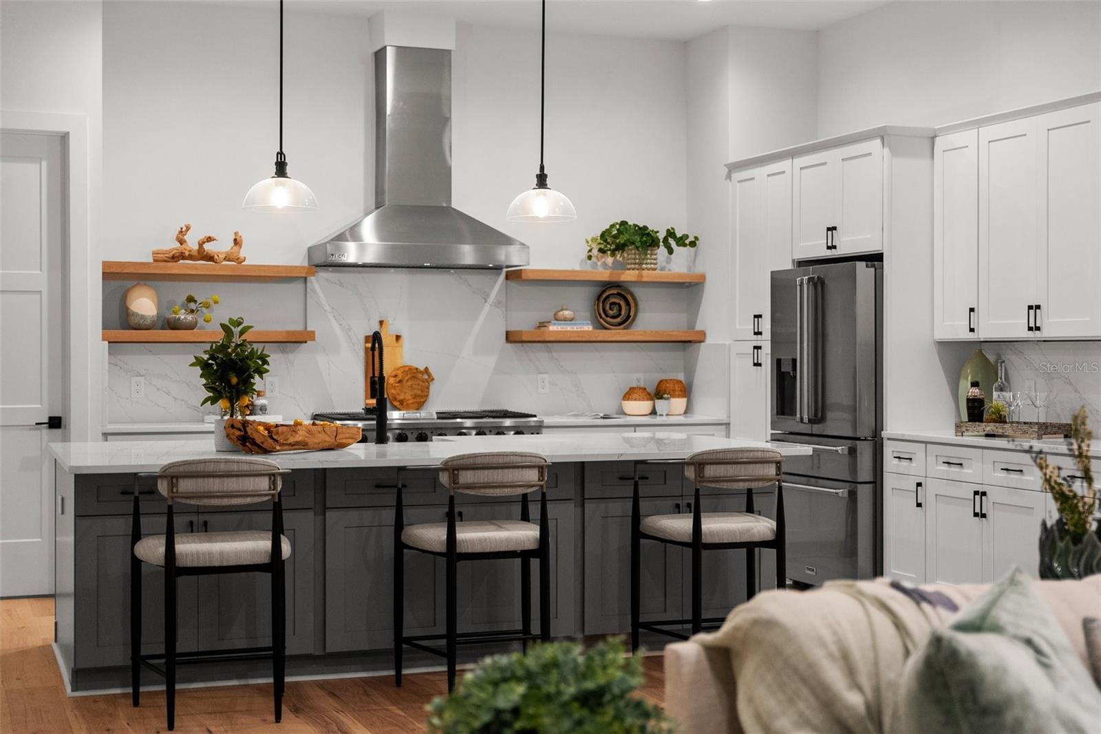 A4640902 Property Photo