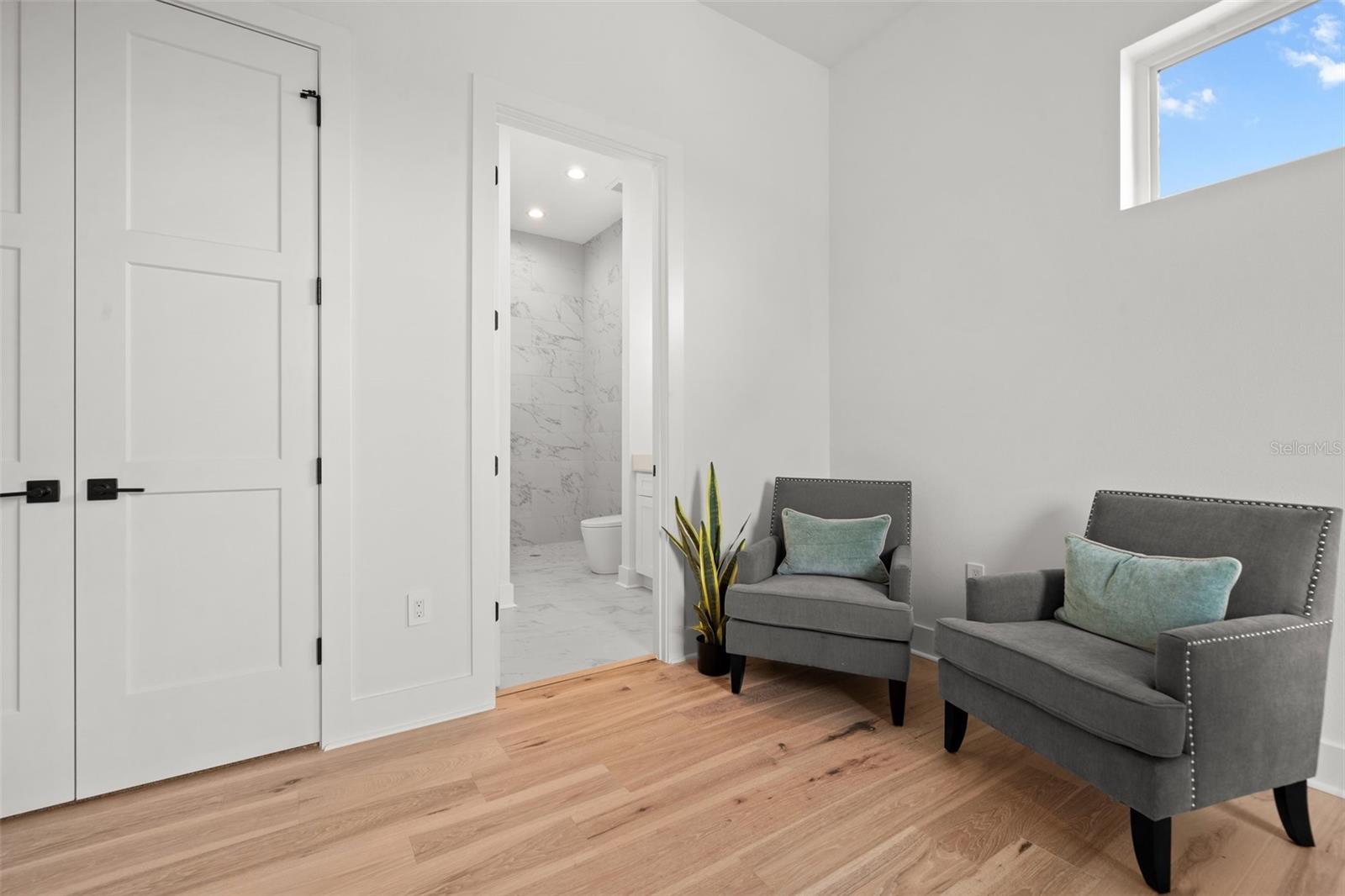 A4640902 Property Photo