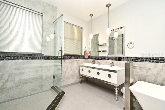 8766 THE ESPLANADE #23, ORLANDO, FL, 32836