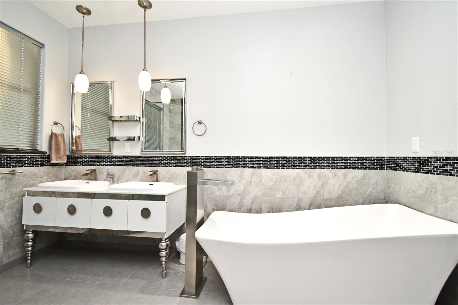 8766 THE ESPLANADE #23, ORLANDO, FL, 32836