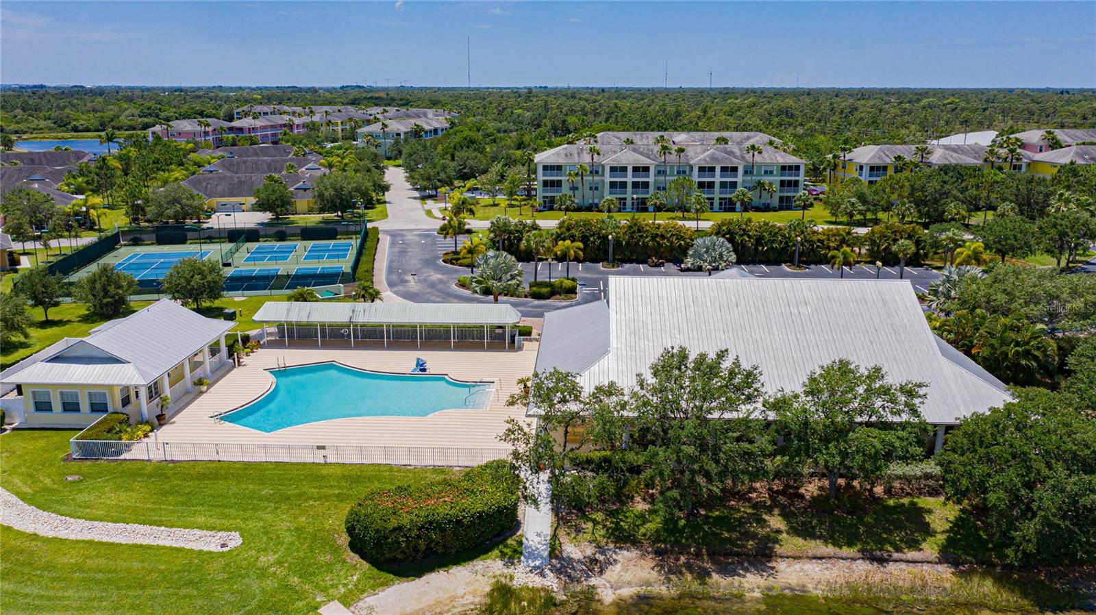 2040 WILLOW HAMMOCK CIR #208, PUNTA GORDA, FL, 33983