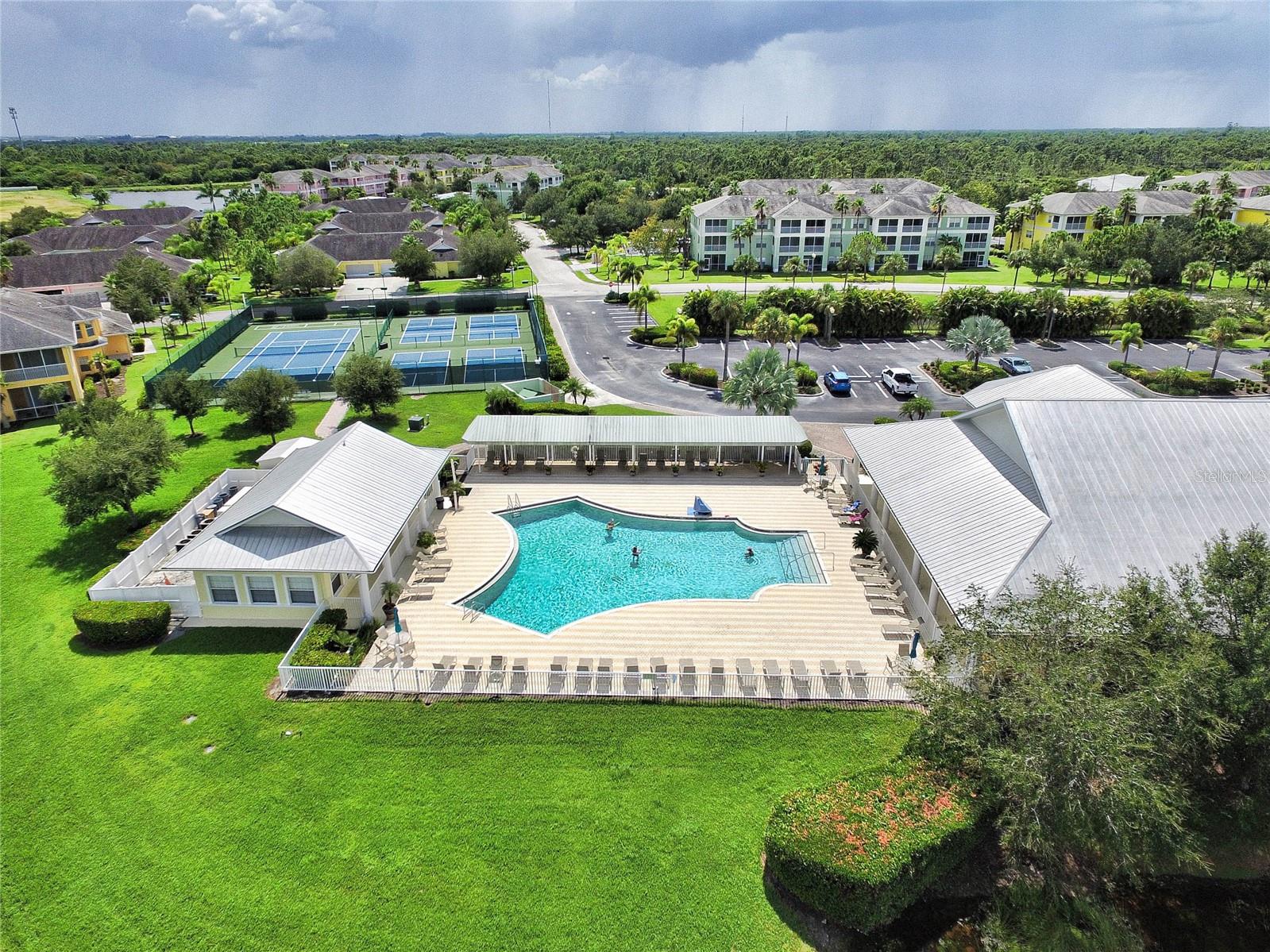 2040 WILLOW HAMMOCK CIR #208, PUNTA GORDA, FL, 33983