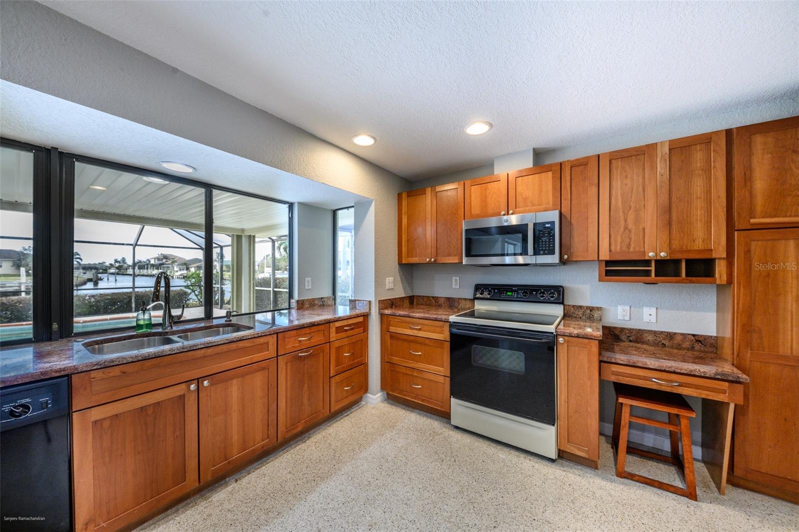 2429 AQUI ESTA DR, PUNTA GORDA, FL, 33950