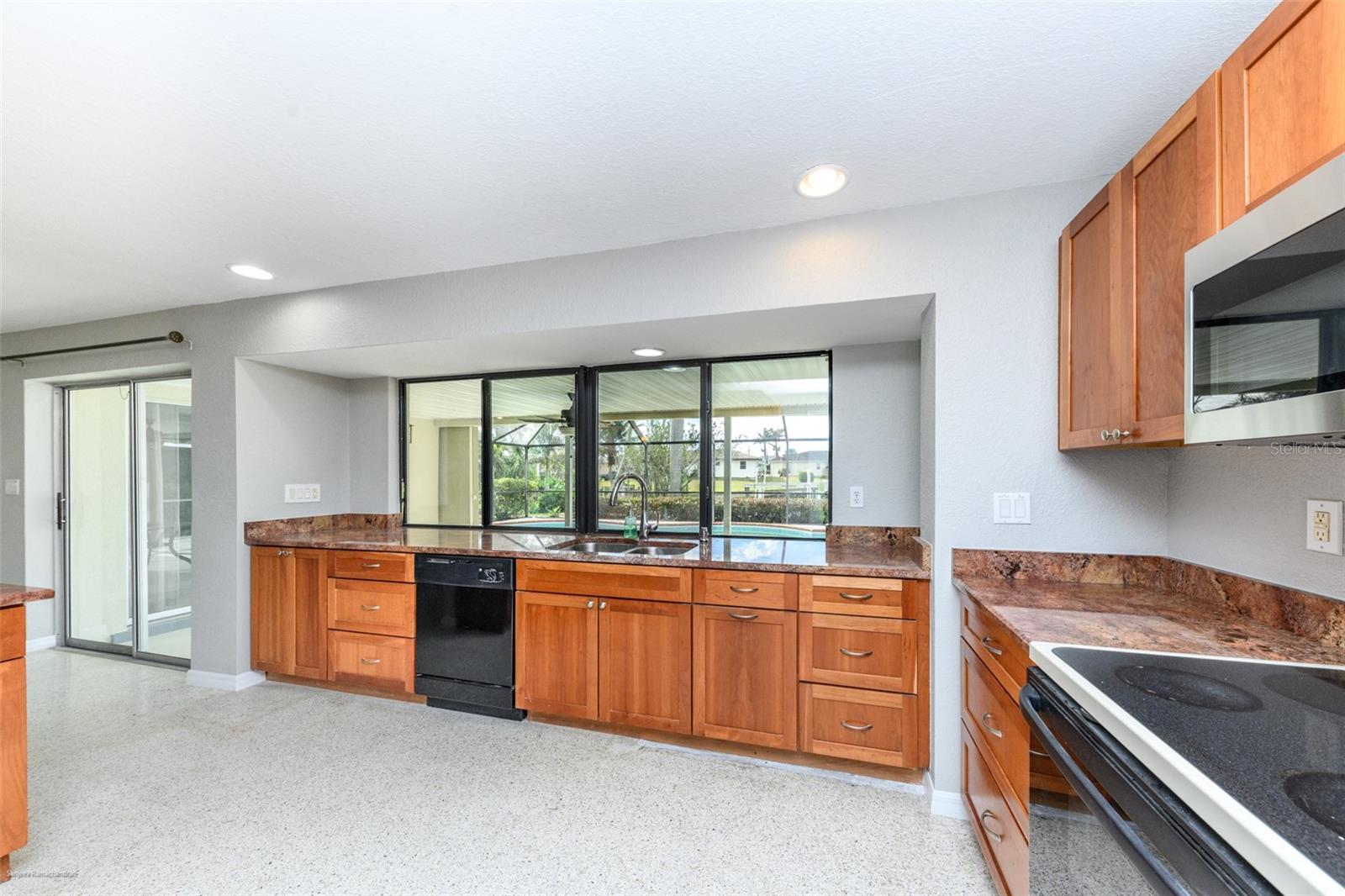 2429 AQUI ESTA DR, PUNTA GORDA, FL, 33950