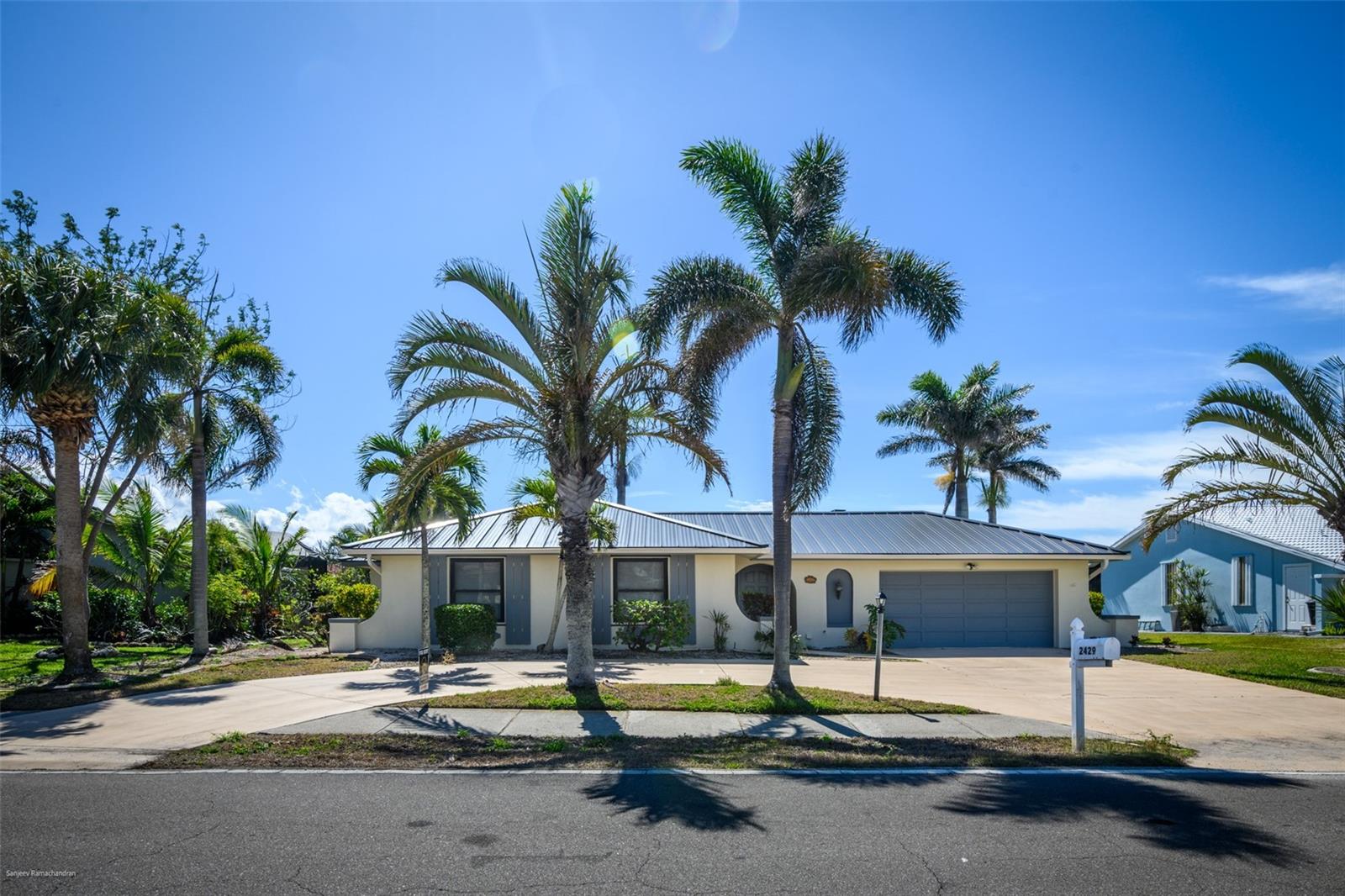 2429 AQUI ESTA DR, PUNTA GORDA, FL, 33950