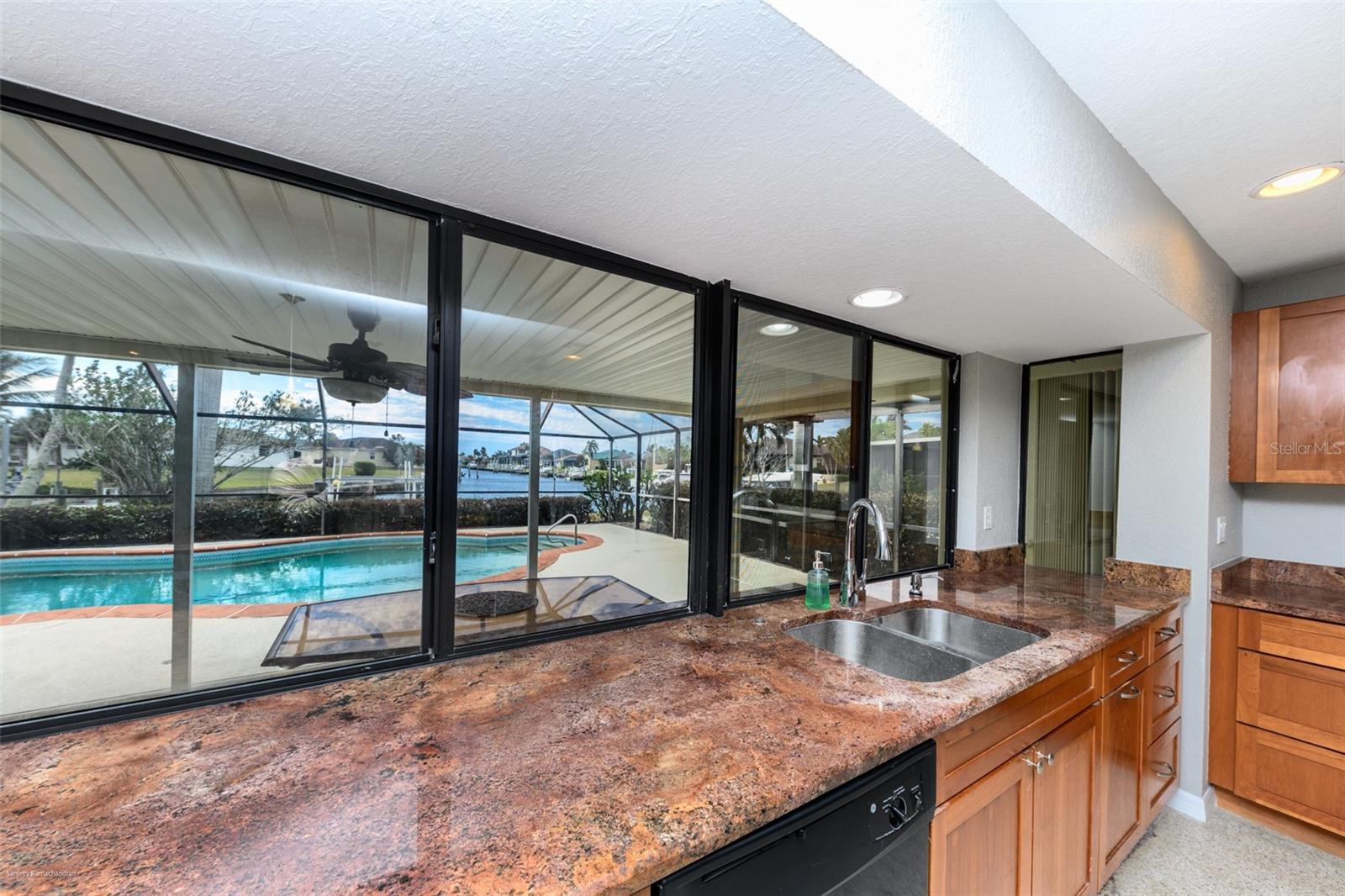 2429 AQUI ESTA DR, PUNTA GORDA, FL, 33950