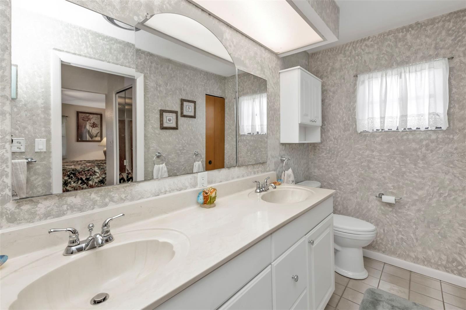 18536 ALPHONSE CIR, PORT CHARLOTTE, FL, 33948