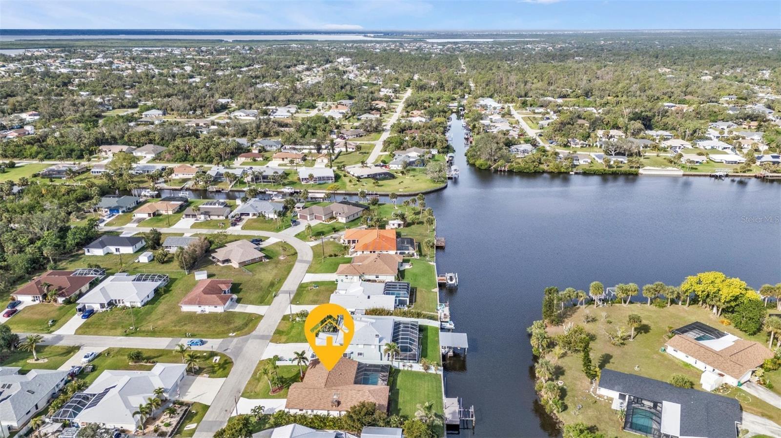 18536 ALPHONSE CIR, PORT CHARLOTTE, FL, 33948