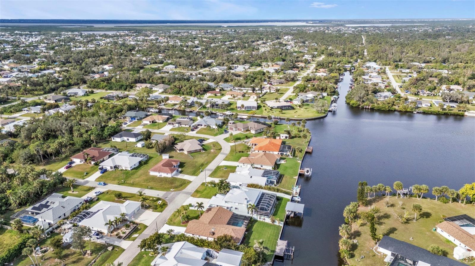 18536 ALPHONSE CIR, PORT CHARLOTTE, FL, 33948