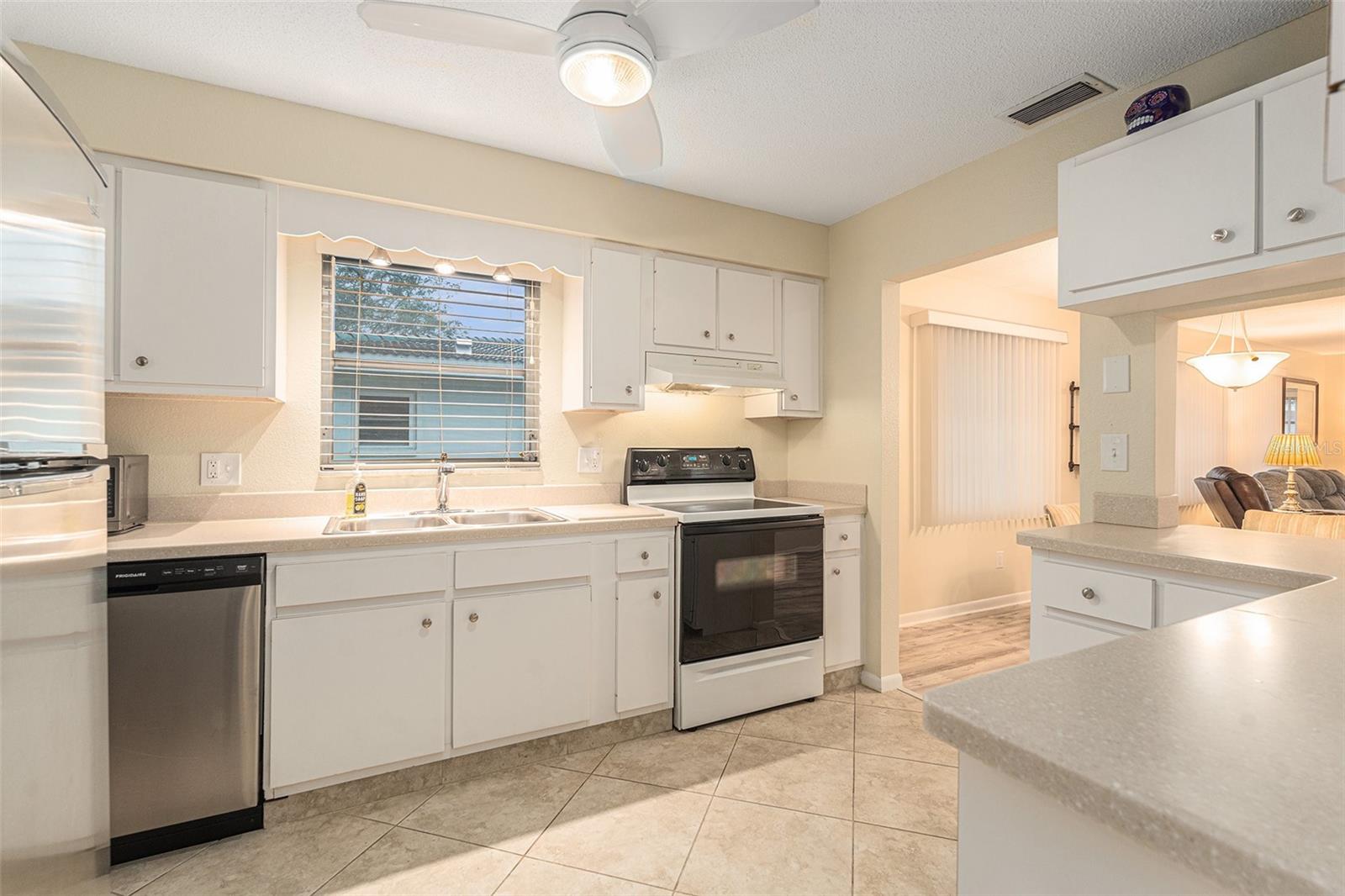11200 102ND AVE #16, SEMINOLE, FL, 33778
